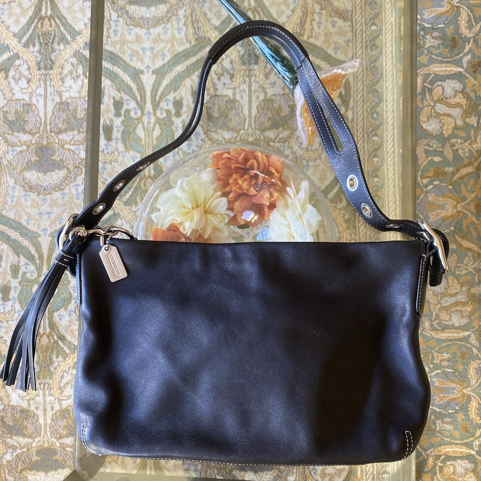 Coach Bag Hobo Black Leather Tassel Charm Vintage Pre-Owned Rectangle 10x7x3″