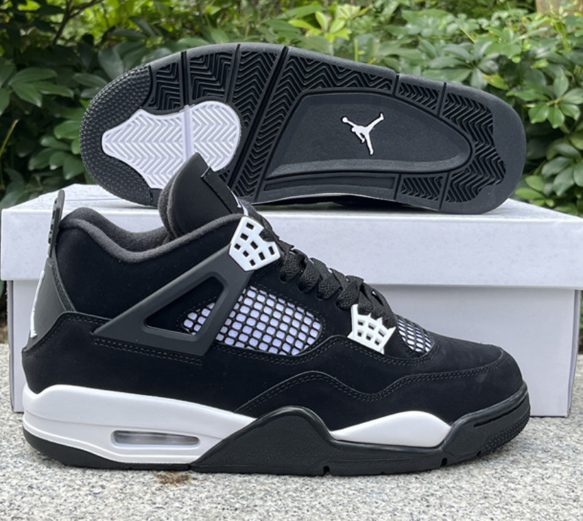Nike Air Jordan 4 “White Thunder” Men’s Retro Mid Top Basketball Shoes