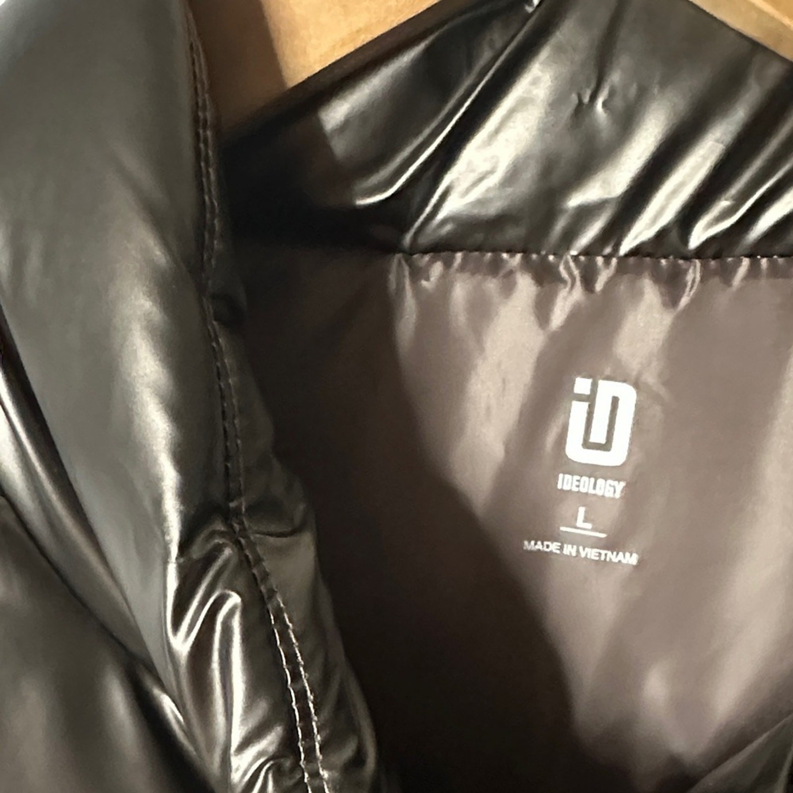 ID Ideology Metallic Pewter Grey Puffer Vest Size Medium