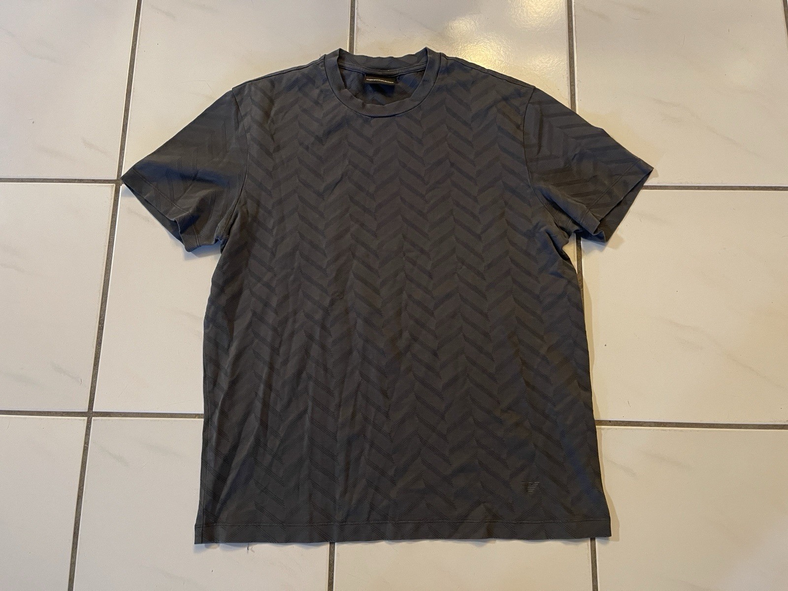 Emporio Armani Men’s Crew Neck Geometric Short Sleeve T-Shirt Gray Medium