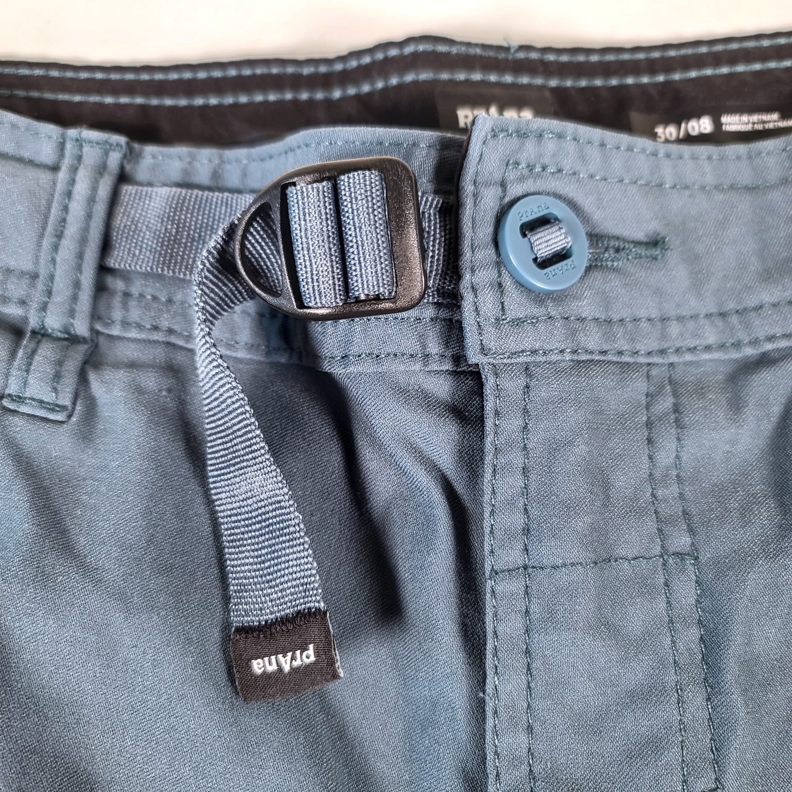 prAna Zion II Shorts Men’s 30 Blue Cargo Hiking Camping Utility Climbing Stretch