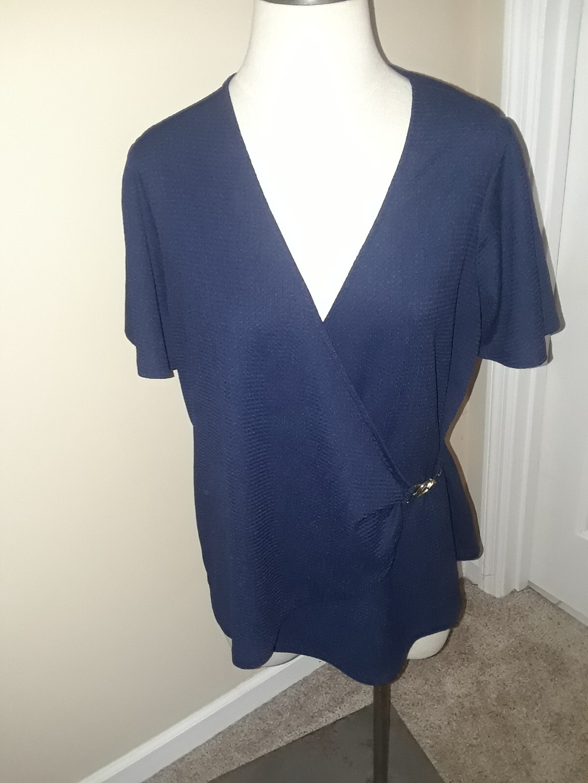 NWT Women’s Michael Kors Blue Faux Wrap with Gold Logo Emblem Blouse Top 1X $110