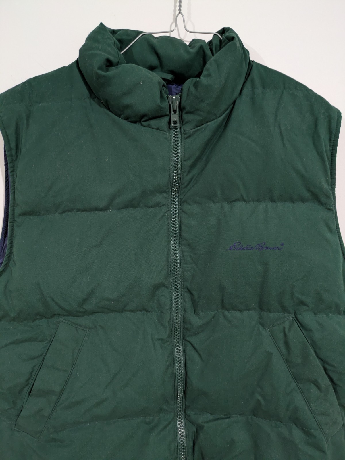 Eddie Bauer Men’s Green Down Puffer Vest M Full Zip Pockets Stand-Up Collar