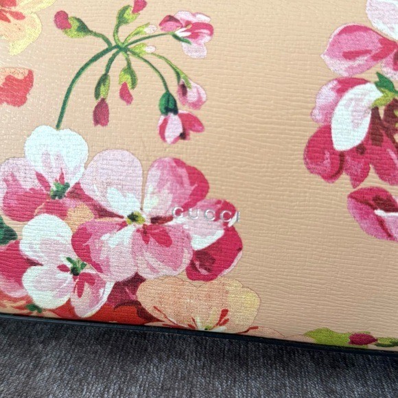 Gucci authentic top handle bag blooms pattern pink leather medium w strap