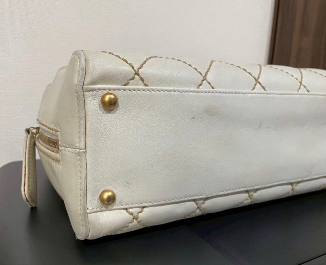 CHANEL Wild Stitch White Leather Gold CC Logo Zip Handbag W11.8in H7.9in D4.7in