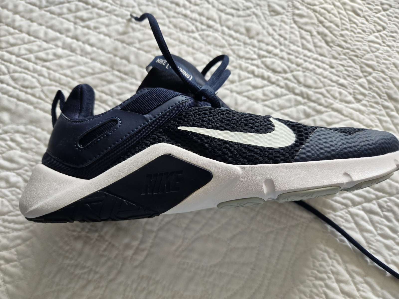 Men Sz.8.5 Nike Cross Training Sneakers