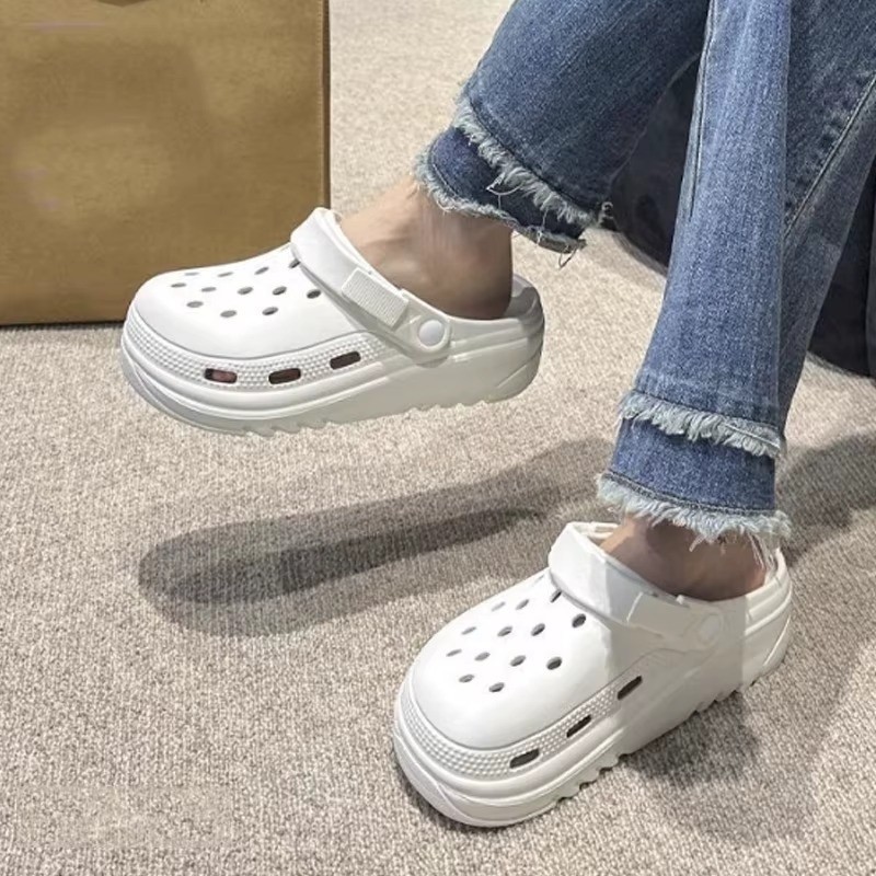 Crocs Classic Clog Unisex Slip On Women Shoe Ultra Light Water-Friendly Sandals