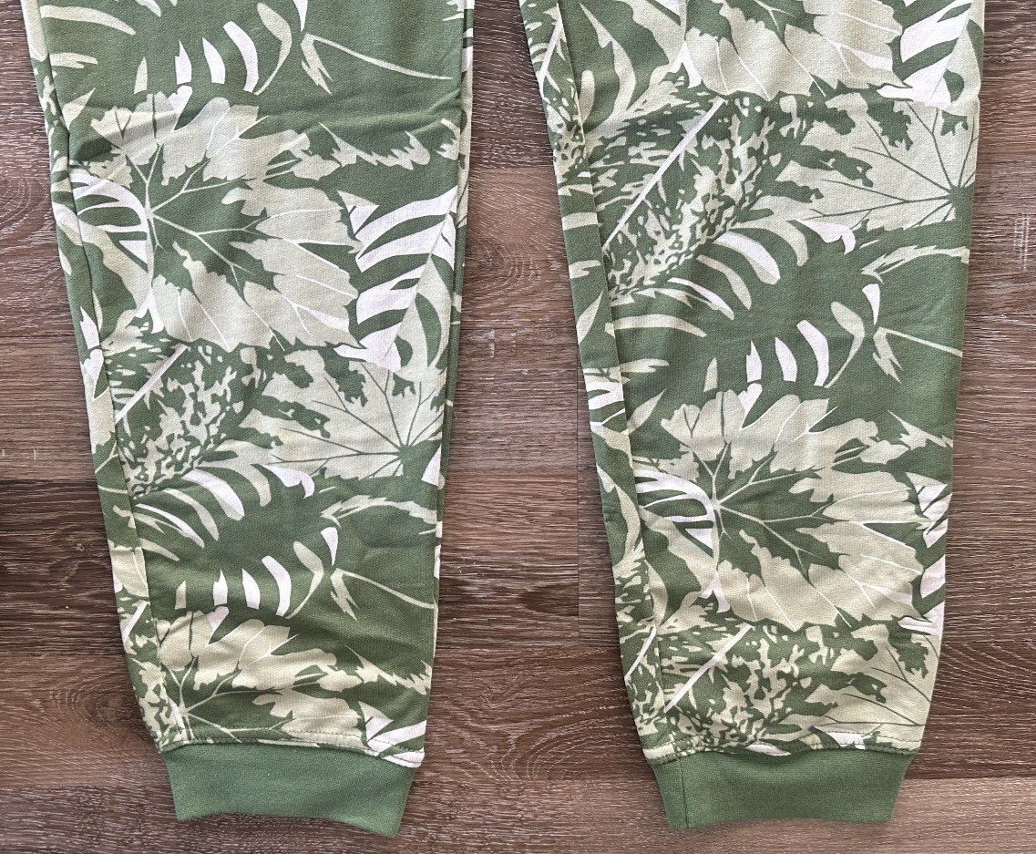 No Boundaries Sleep Joggers Drawstring Waist Leave Print Green Mens Medium 32-34