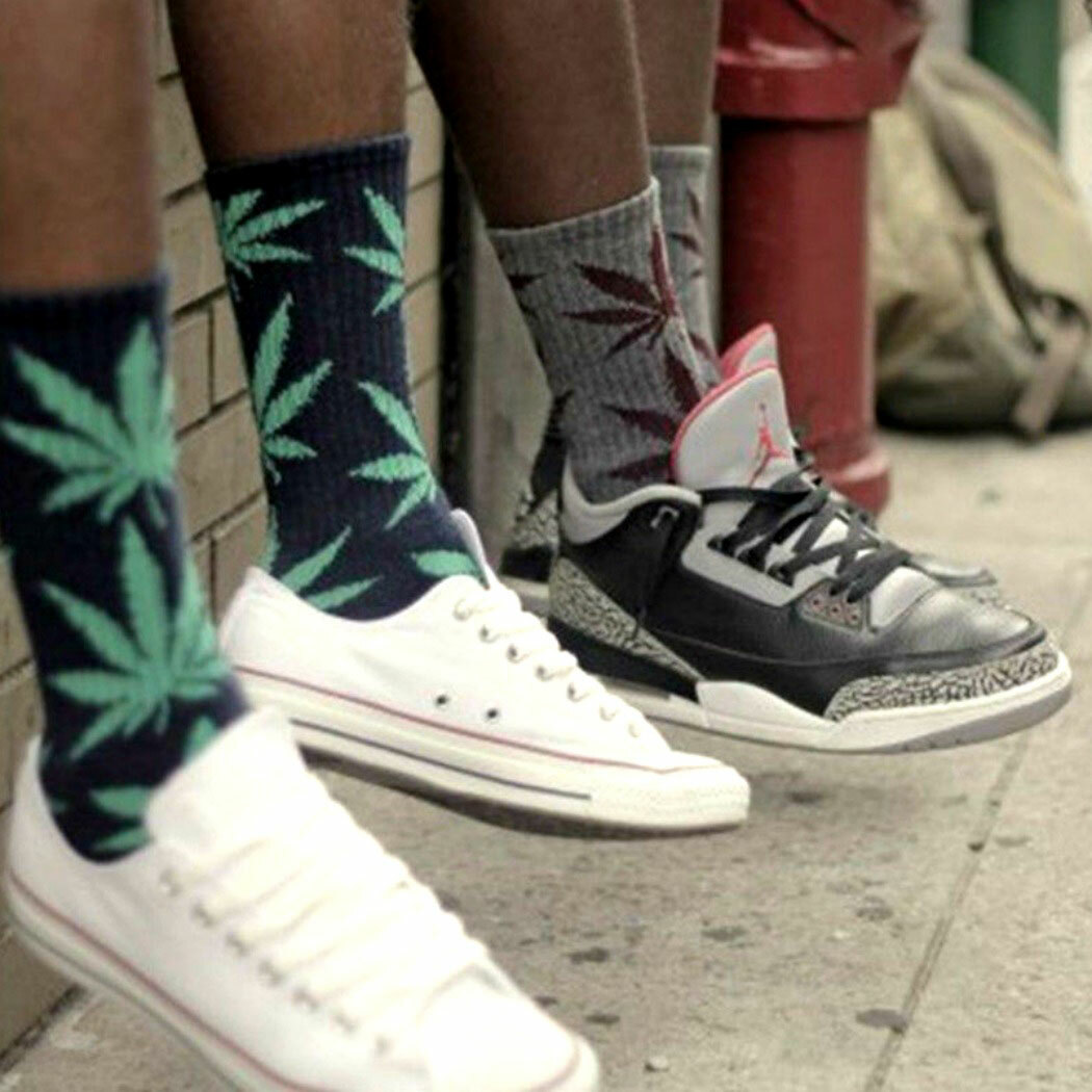 MARIJUANA LEAF SOCKS 44 Colors Medium Size Crew 420 Pot Weed Cotton Stretch NEW