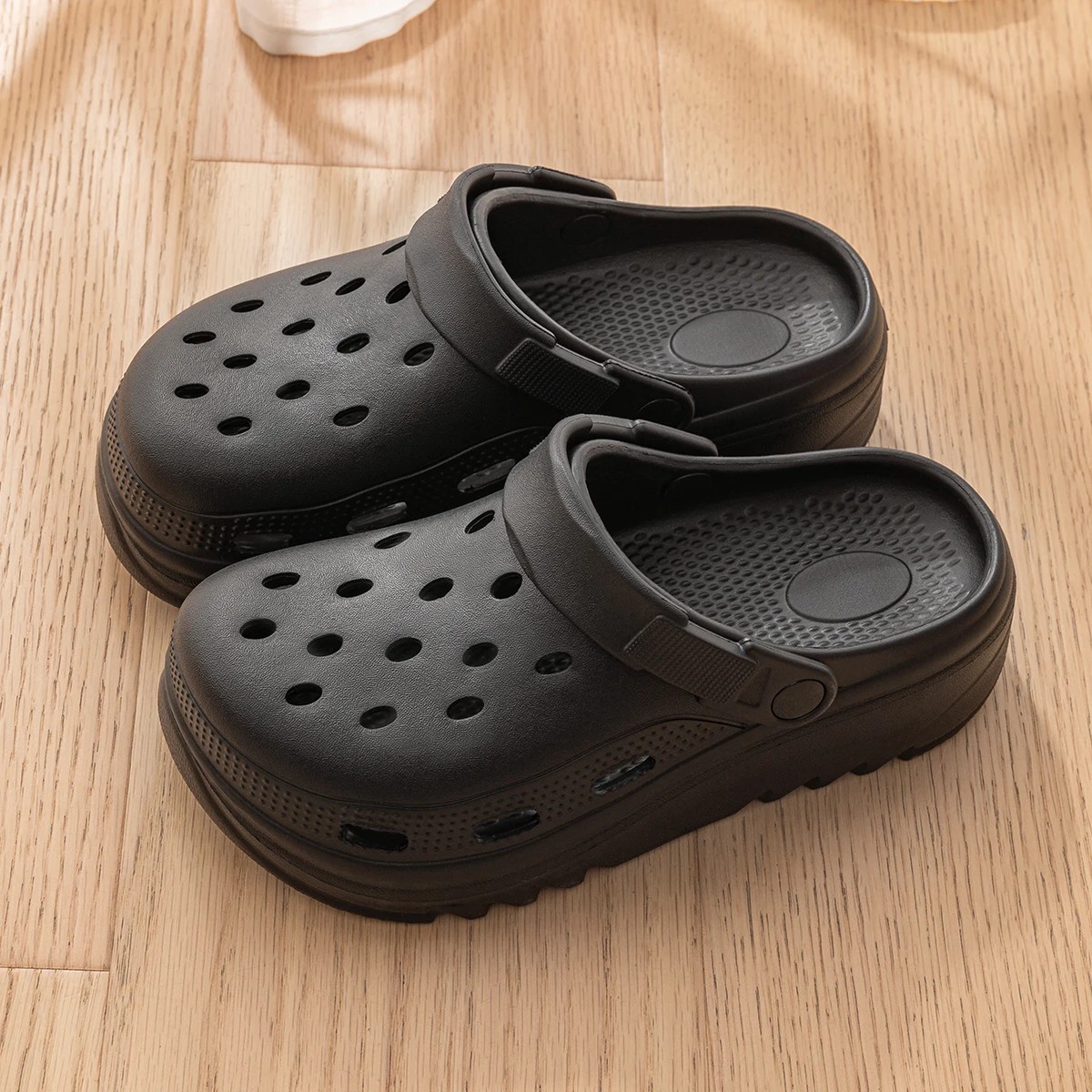 NEW Men And Women Cozy Crocs Classic Clog-Ultra-Light Slip-On Shoes