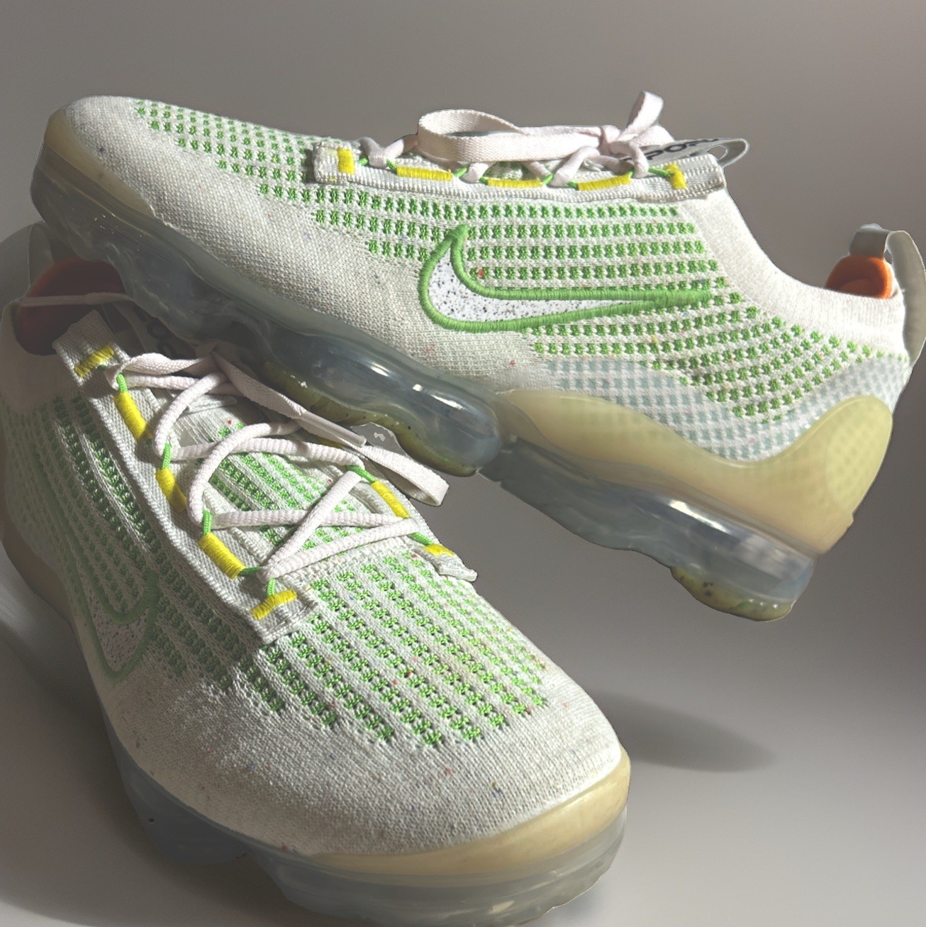Nike Air Vapormax 2021 FK White Green Pink FD0871-100 Women’s Size 8.5 Sneakers