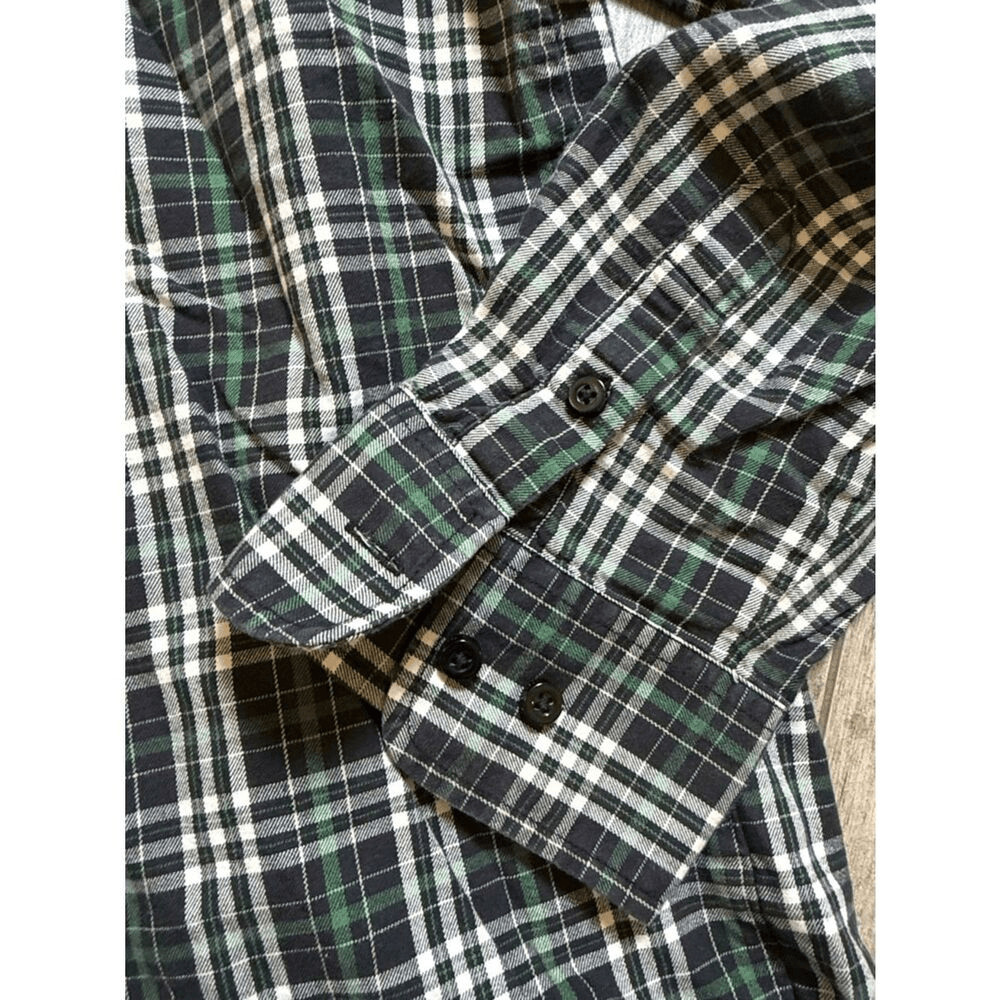 Ecko Unlimited Blue Green and White Plaid Button-Down Shirt