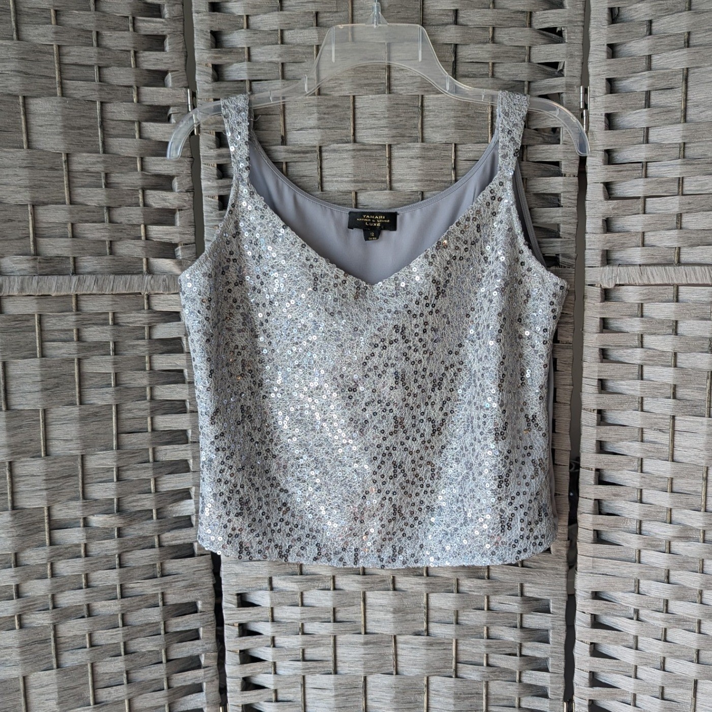 Tahari Luxe Sleeveless Top Silver Sequin Satin Sz 12 Festive Going Out Holiday