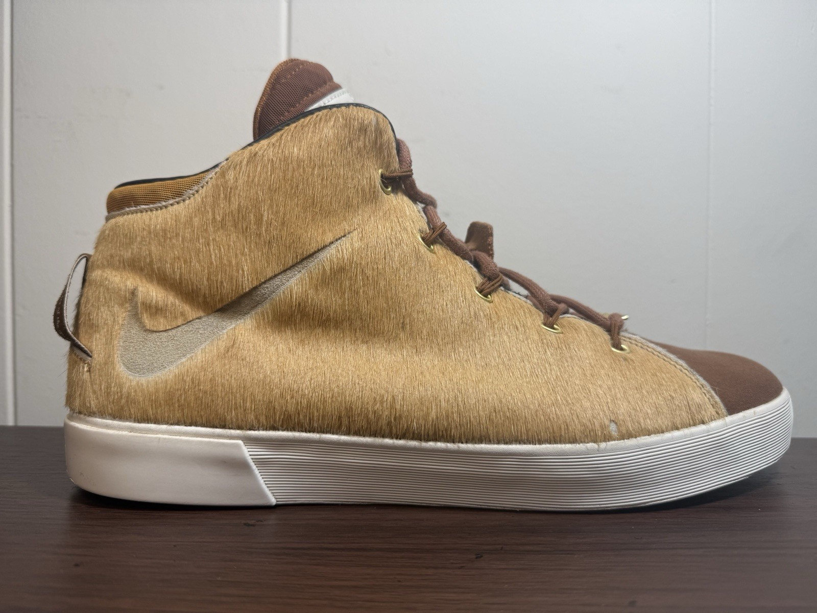 Size 11 – Nike LeBron 12 NSW Lifestyle Lion’s Mane