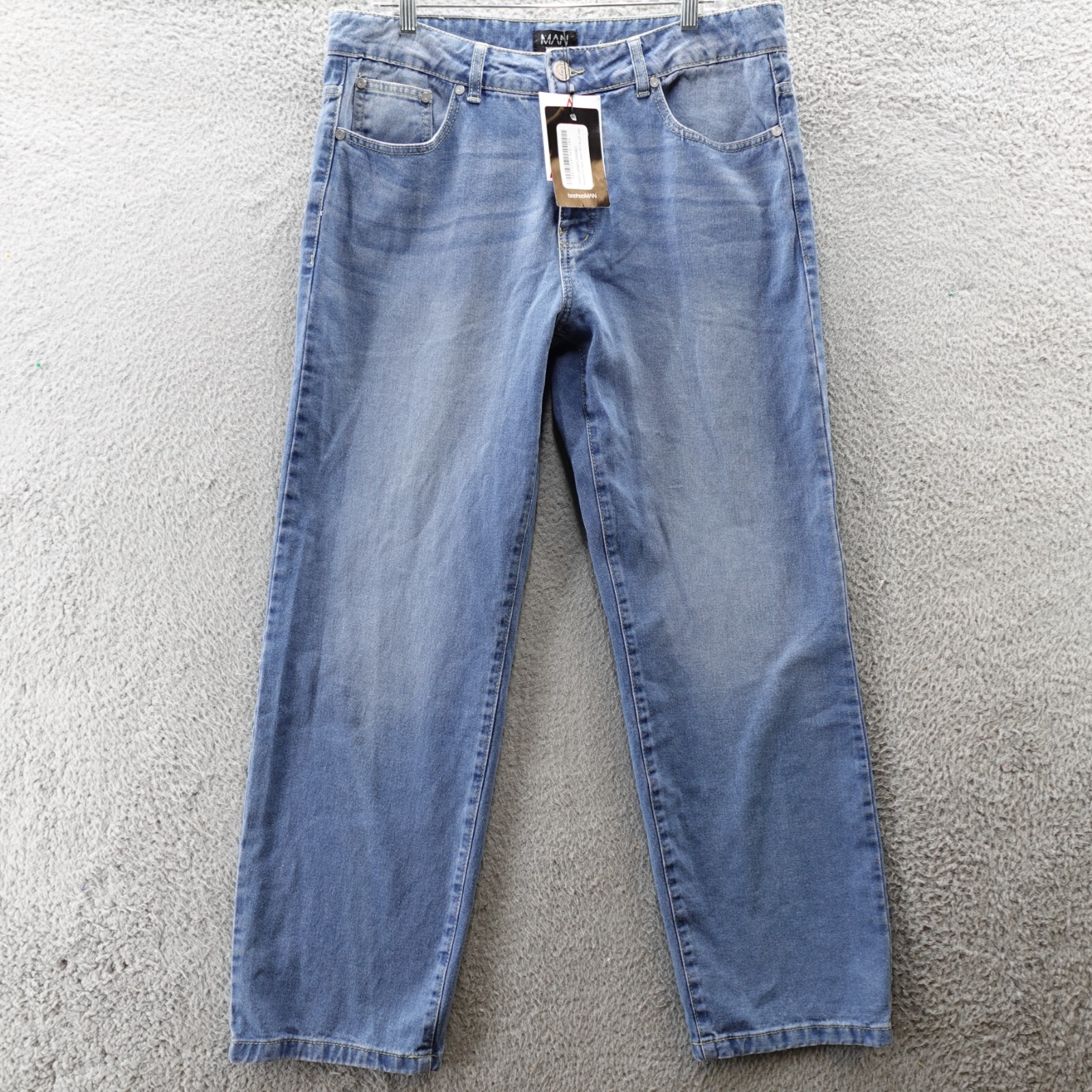 Boohoo Man Jeans Adult 36×30 Blue Denim Straight Leg Medium Wash Men’s NWT