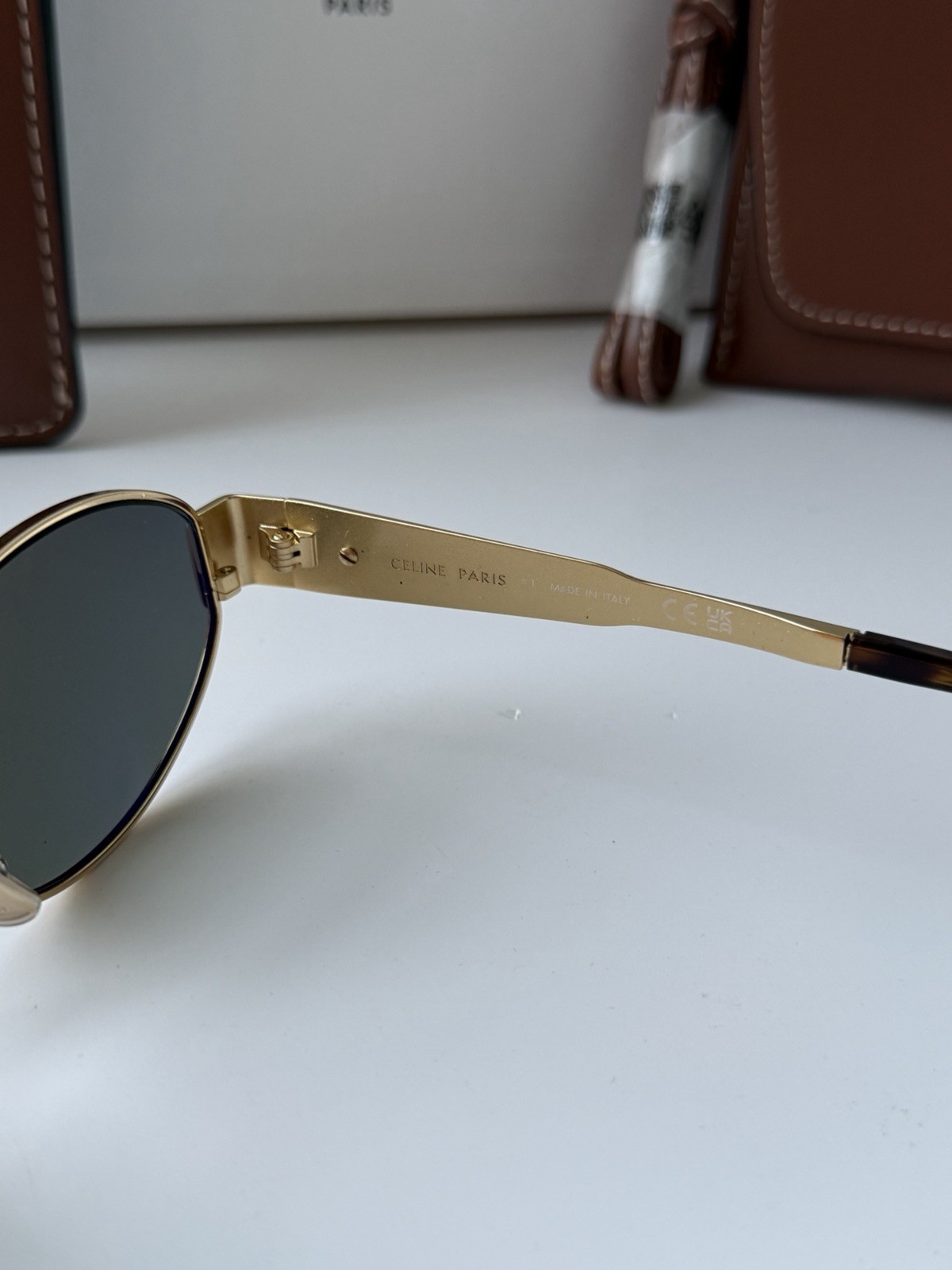 Celine CL40235U 30N Triomphe Metal Oval Sunglasses Gold Green Lens AUTHENTIC