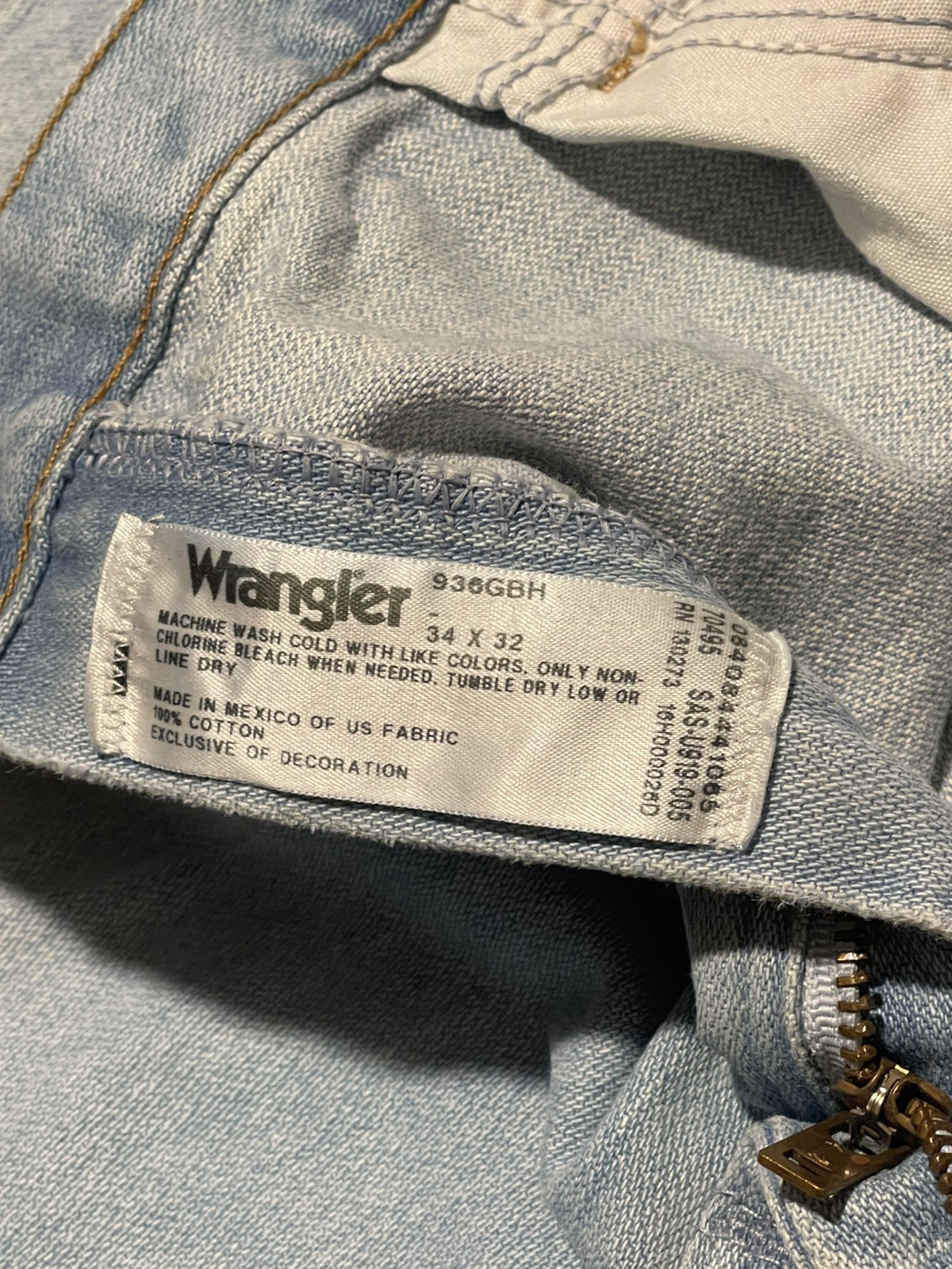 Wrangler 936GBH Cowboy Cut Jeans Mens 34×32 Blue Light Wash Slim Tapered Denim
