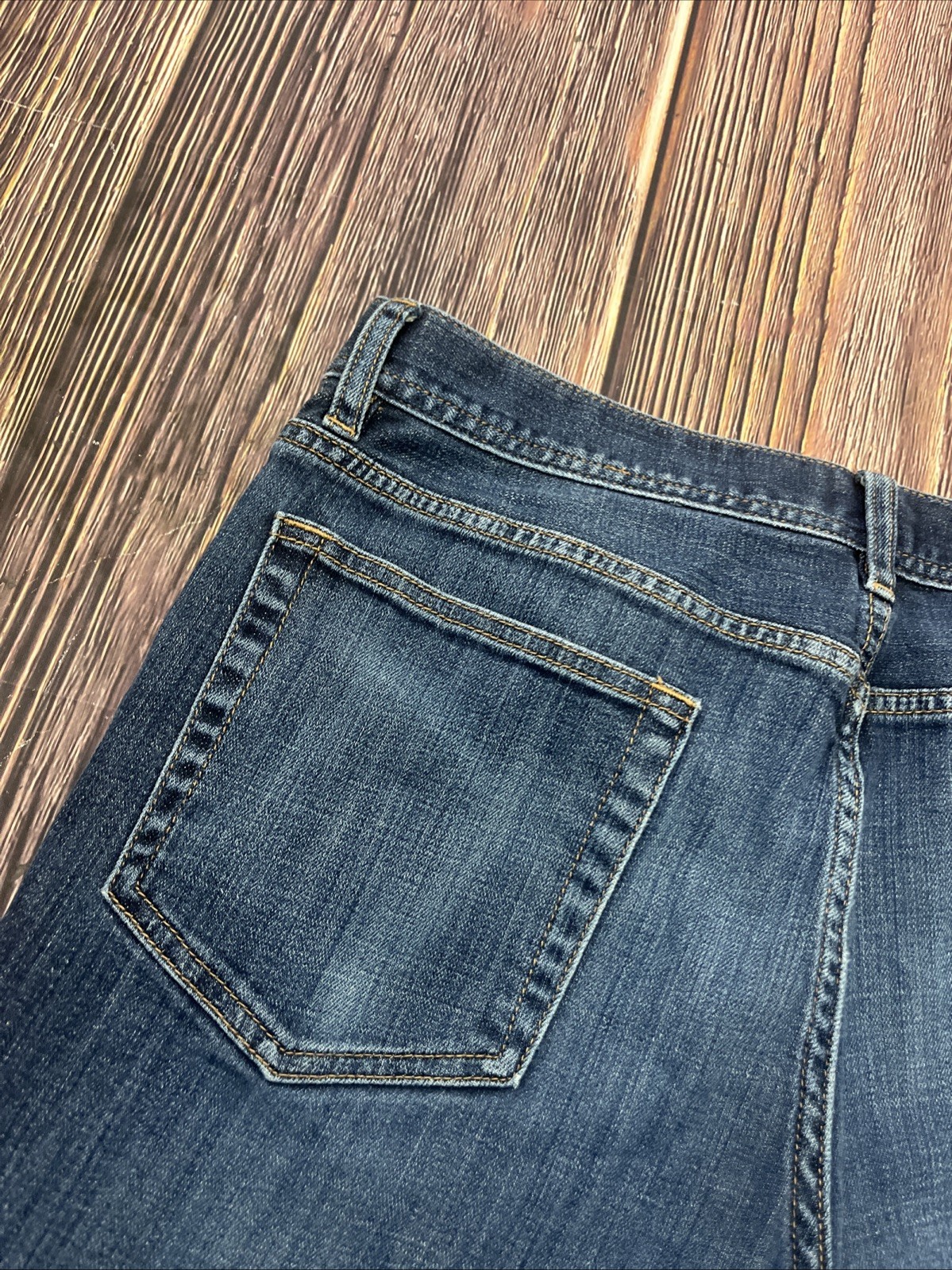 J CREW Jeans The Sutton Dark Wash Mens Size 32×30 (Measures 33×29)