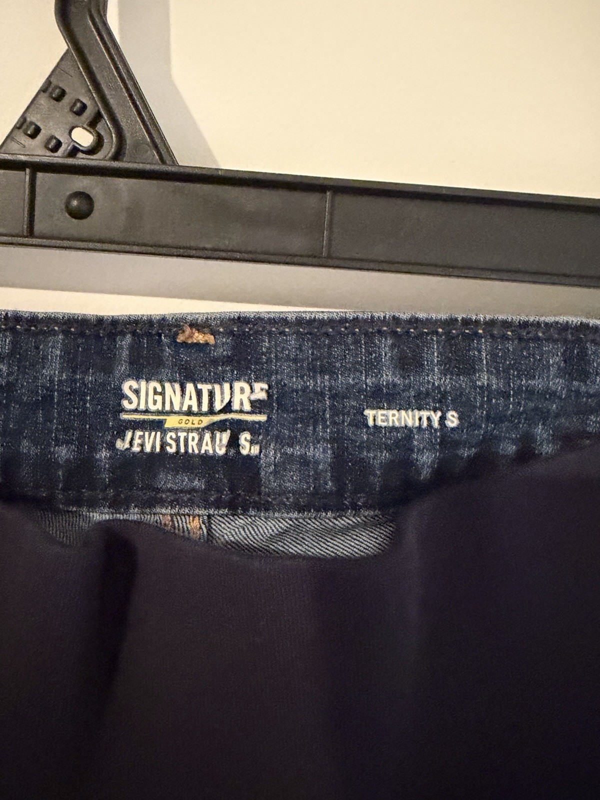 Signature Gold by Levi Strauss Maternity Skinny Dark Wash Jeans S