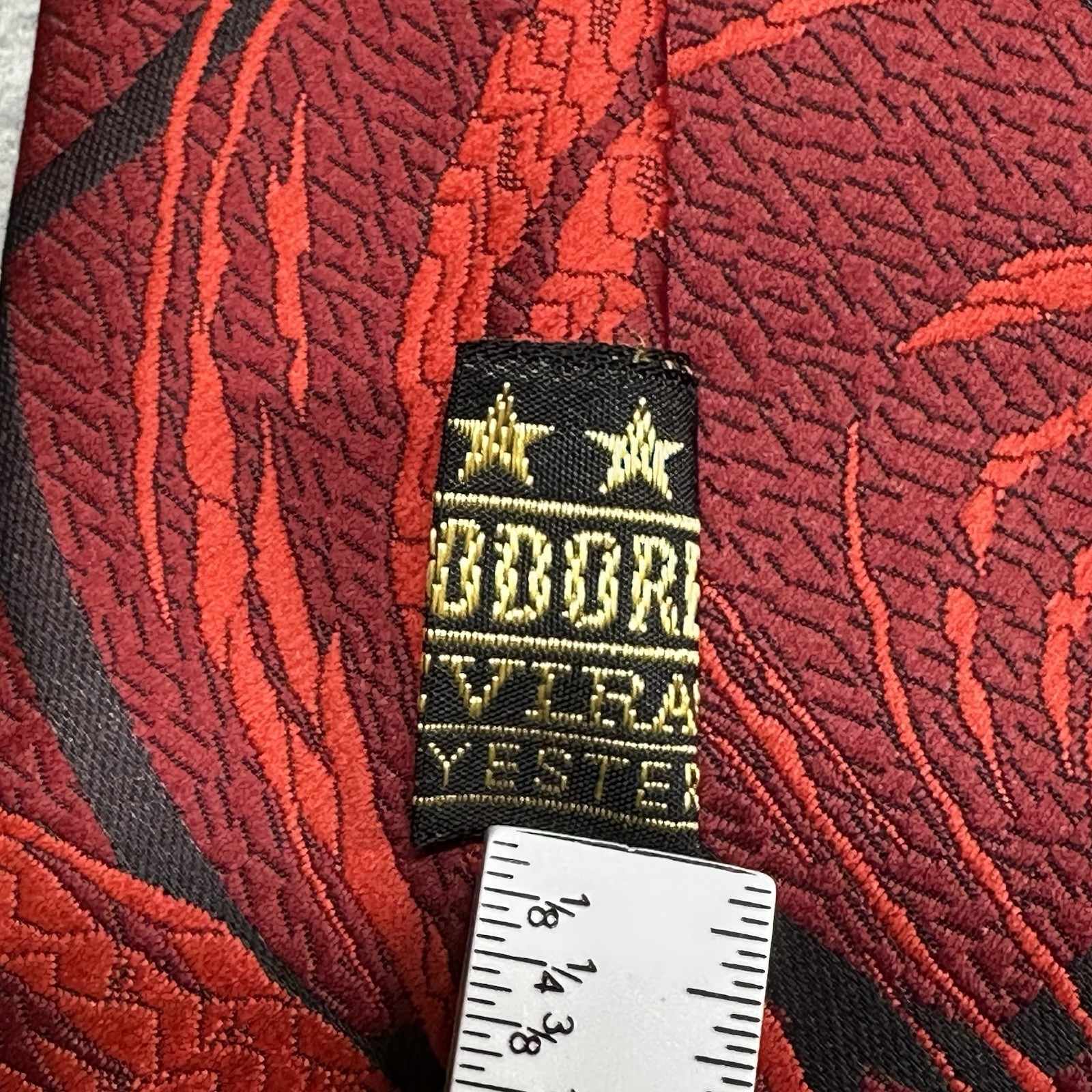 Vintage Commodore Trevira Wide Textured Red & Burgundy Necktie Retro Style