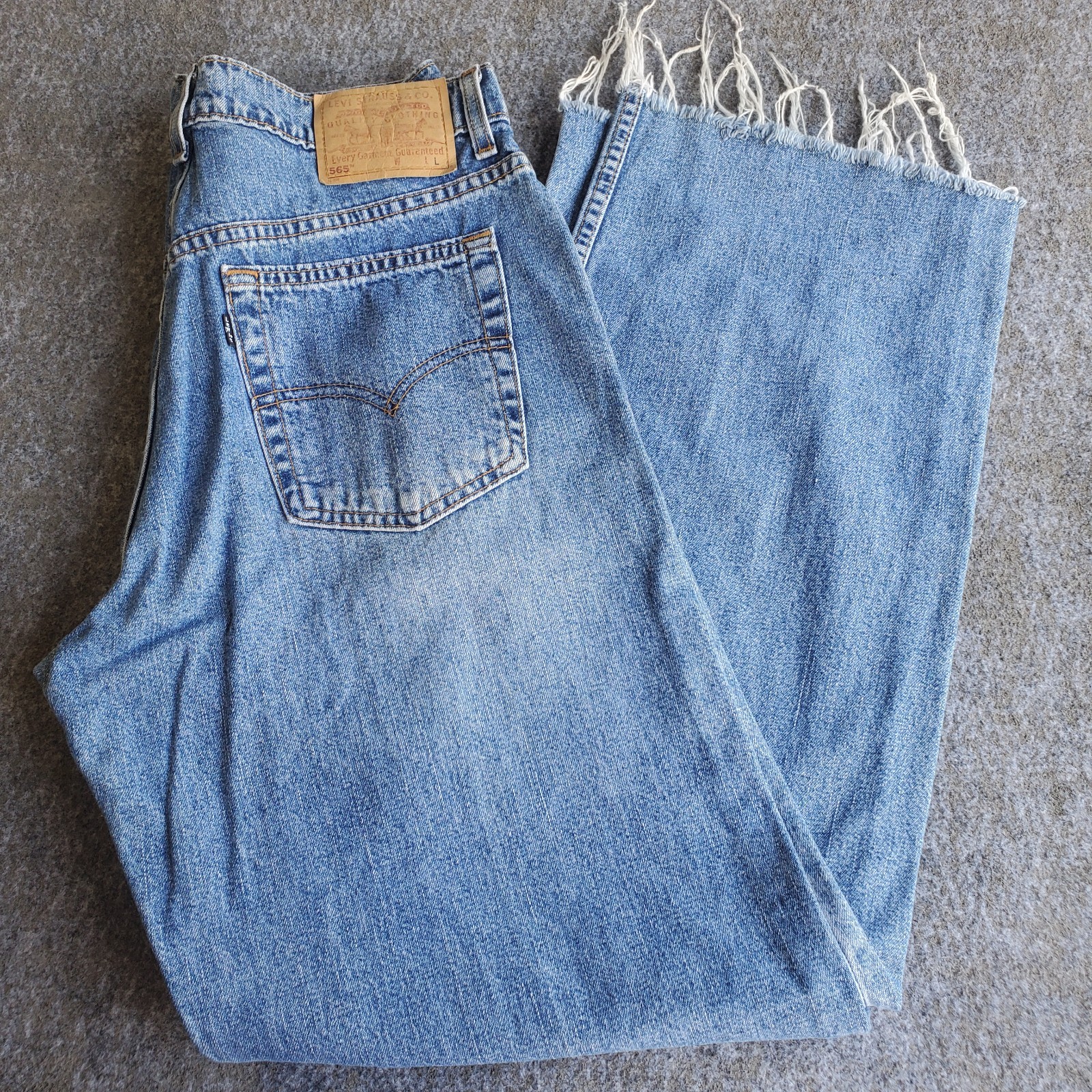 VTG 90s Levi’s 565 Wide Leg Jeans Women’s 13 Jr L 32×32 USA Low Rise Frayed