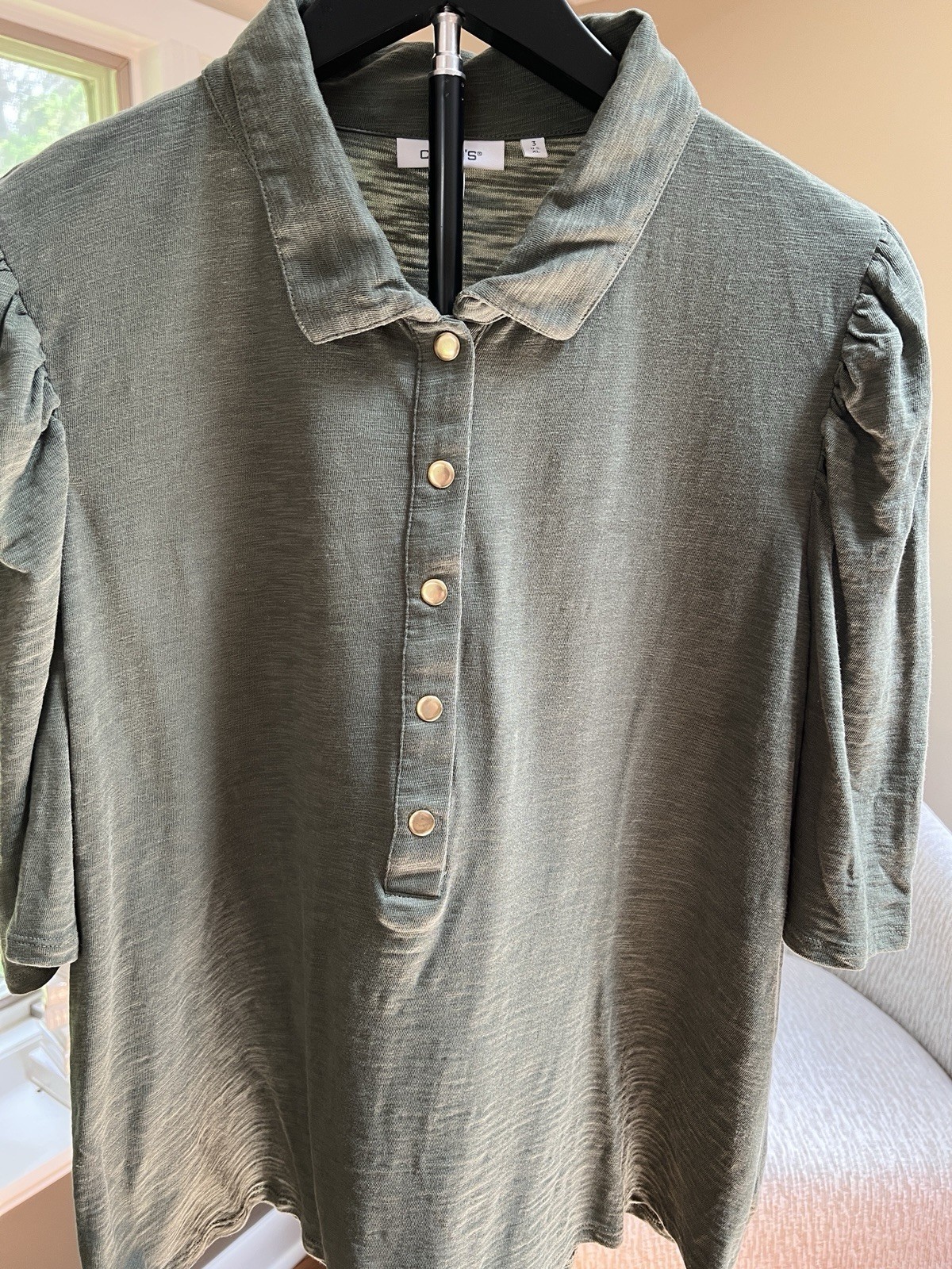 Chico’s Puff Sleeve Olive Green Slub Cotton Women’s Shirt Size 3 Gold Buttons