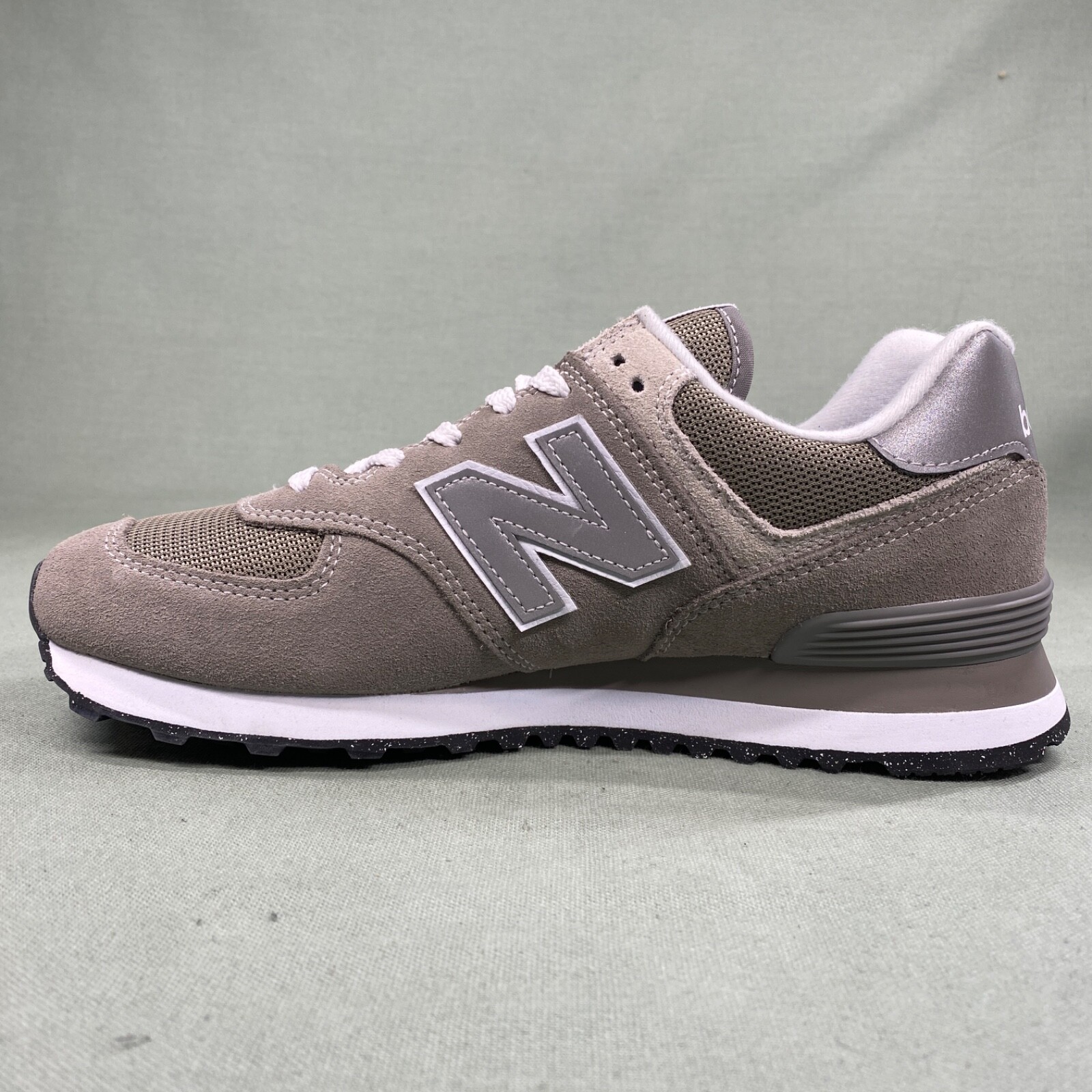 New Balance NB 574 Core Pack Grey US Size 8.5 ML574EVG Grey/White Sneaker