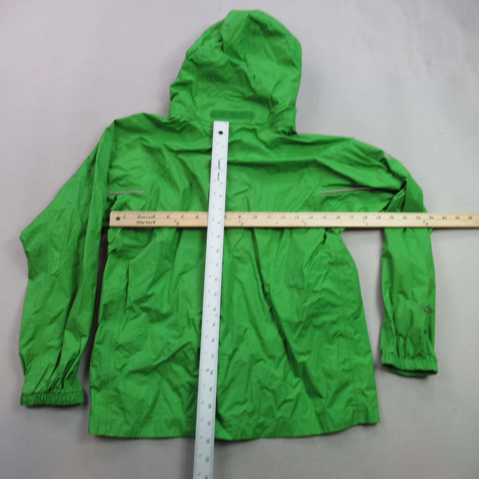 Marmot Men’s L/G Green Nylon Polyester Hooded Rain Jacket Windbreaker Shell Coat