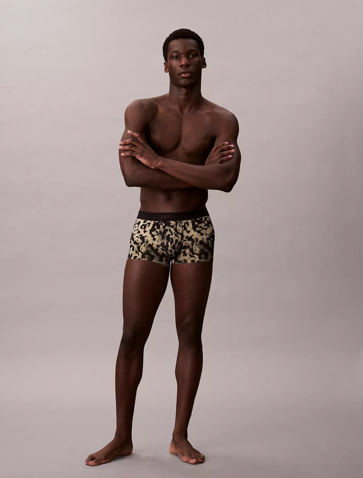 🩲 NWT Size: S,M, L Calvin Klein Men’s Black Print LOW RISE TRUNK Underwear