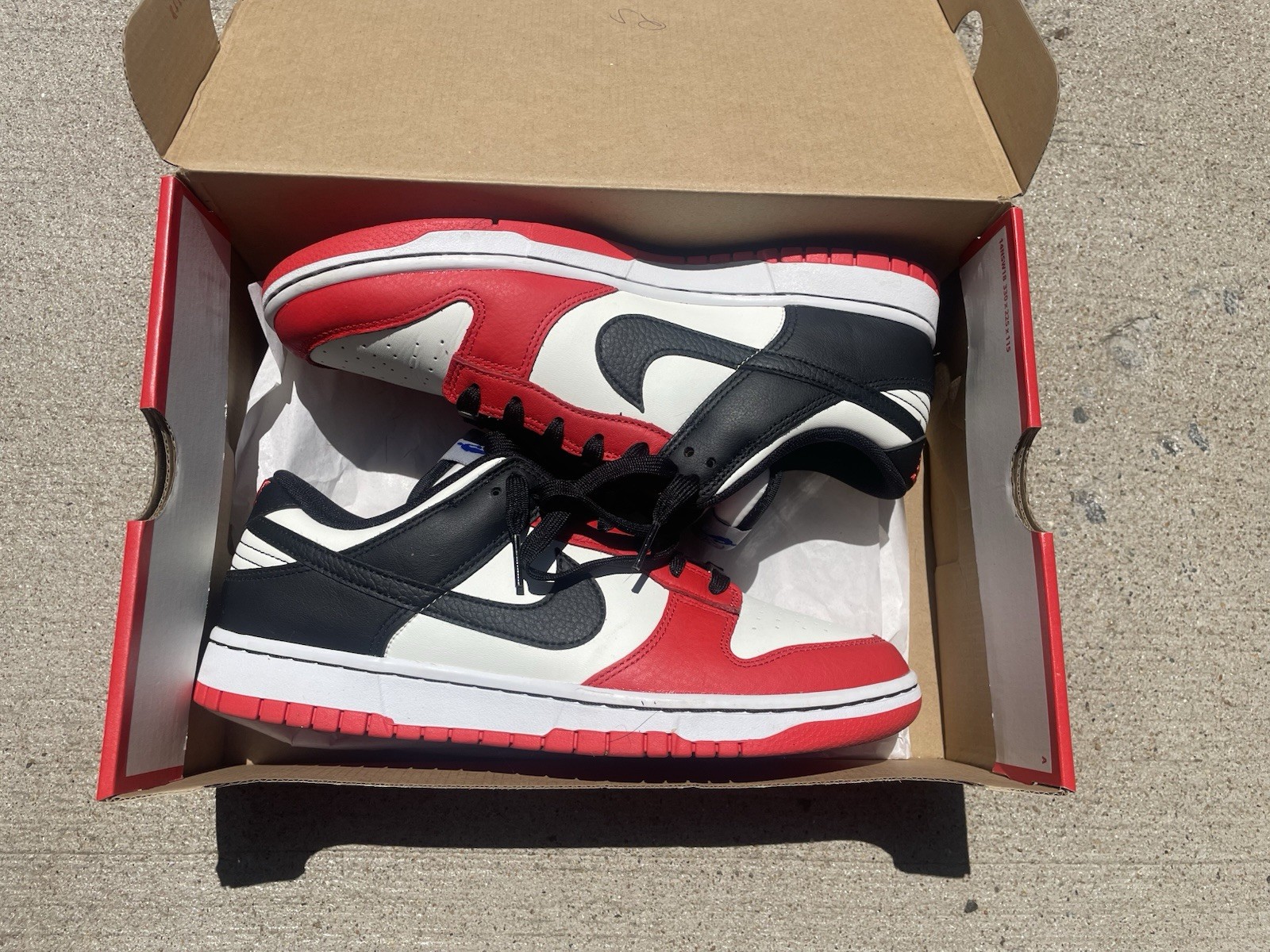 Size 10 – Nike Dunk Low EMB x NBA 75th Anniversary – Bulls 2021
