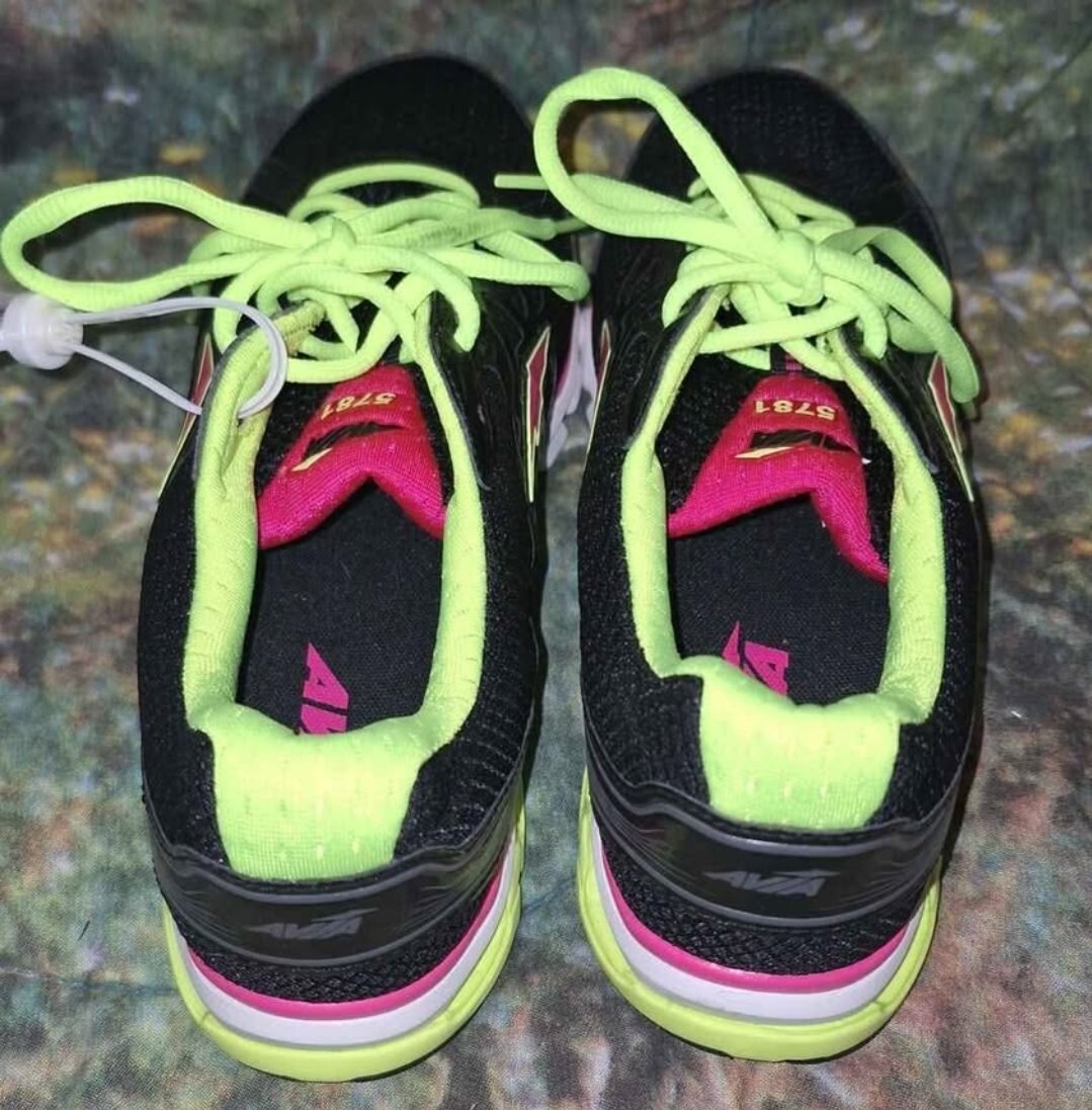 New AVIA Womens Running Shoes Model 5781 Size 8.5