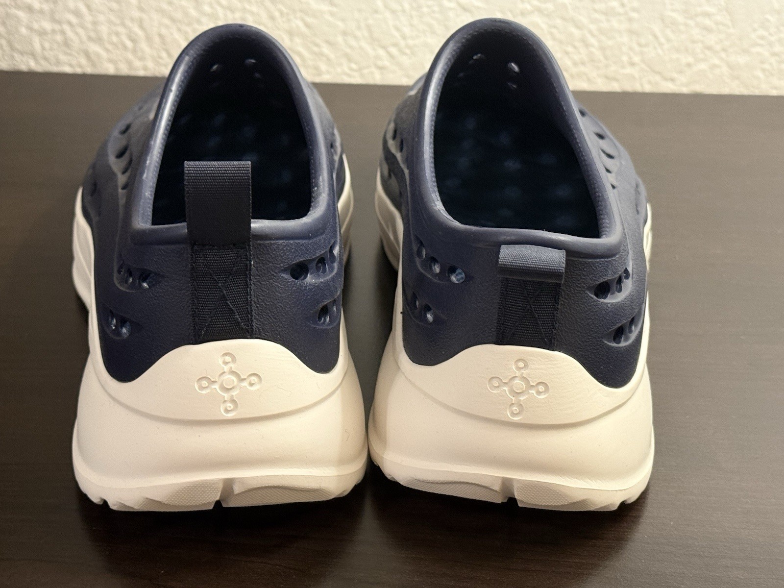 Tommie Copper Recovery Shoes Navy Slip On EVA Arch Support Clogs Unisex M8 W9