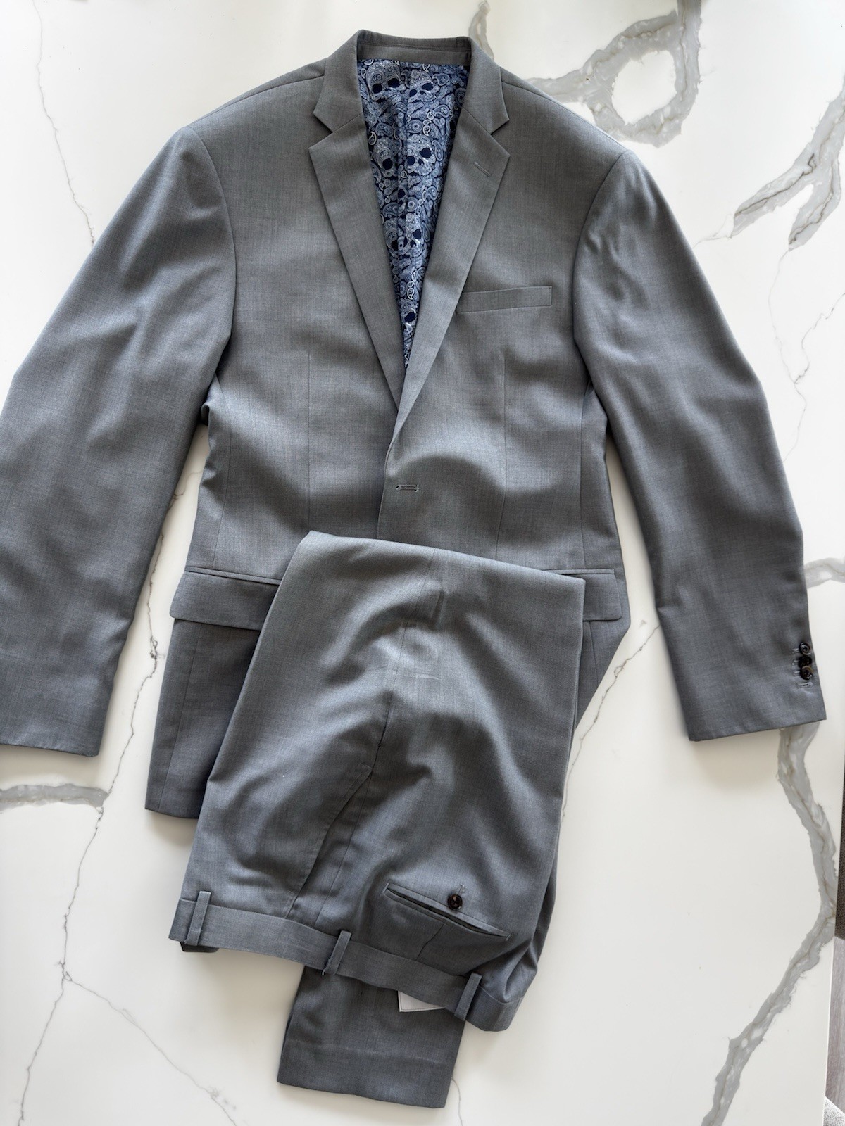 Bespoke Men’s 42R Gray Solid Wool 2-Piece Suit Single-Breasted 2-Button