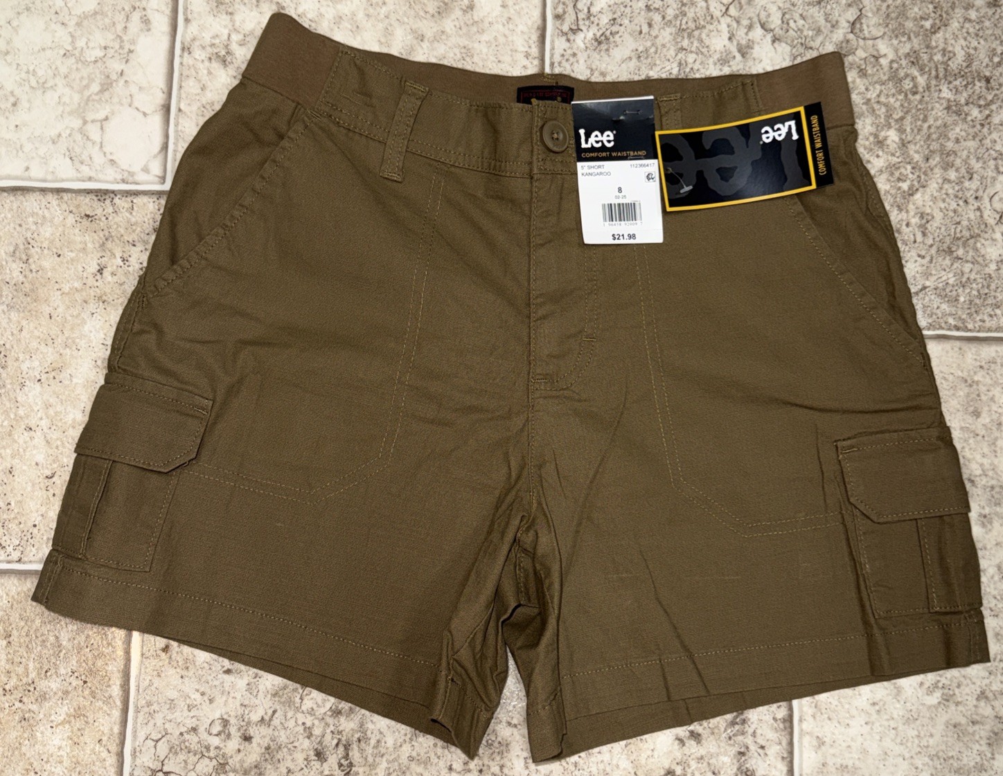 NWT Womens Lee Kangaroo Brown Comfort Waistband 5” Inseam Shorts Size 8