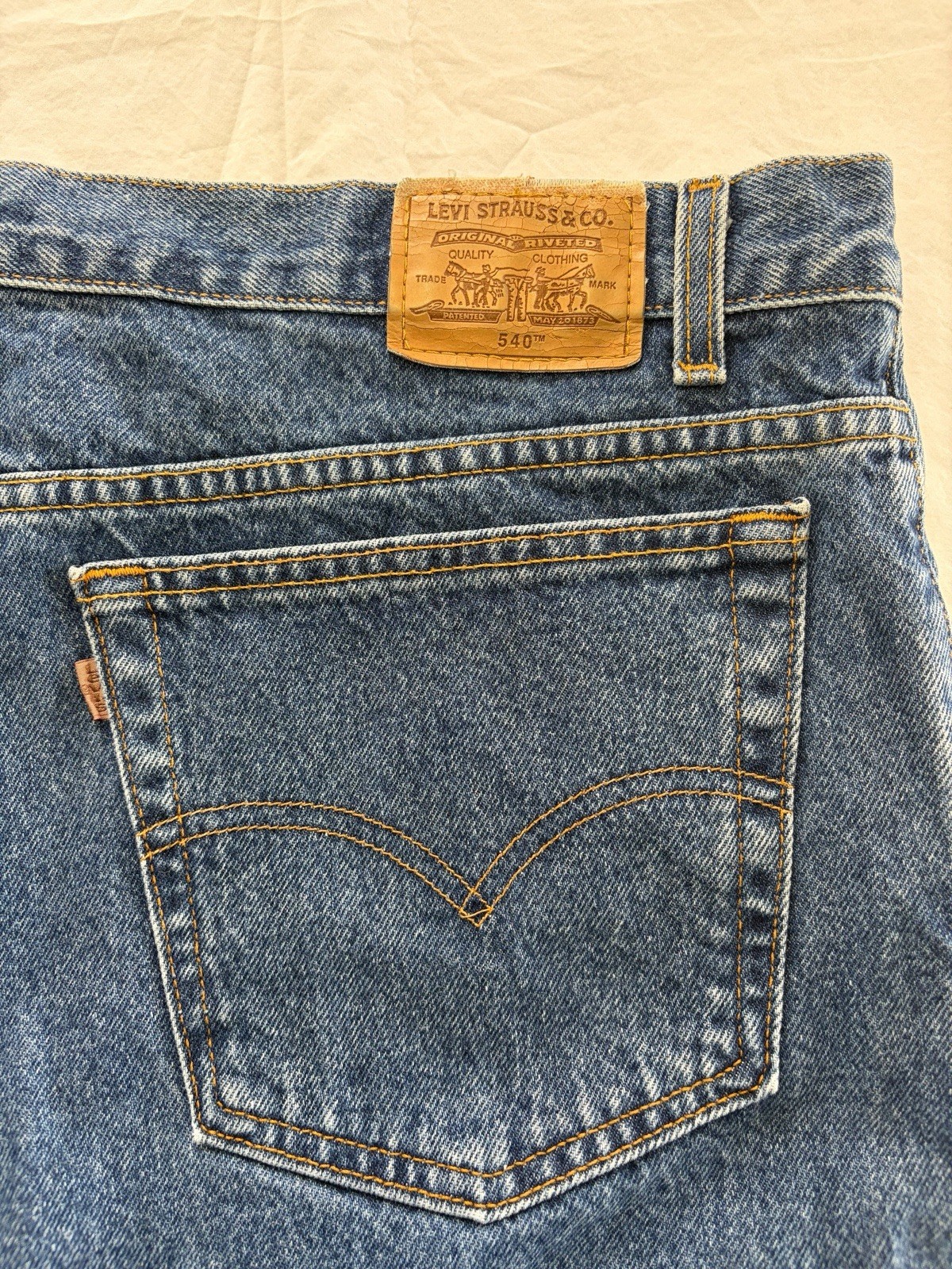 Vintage 90’s Levi’s 540 Men’s 42×30 Relaxed Fit Denim Jeans Brown Tab