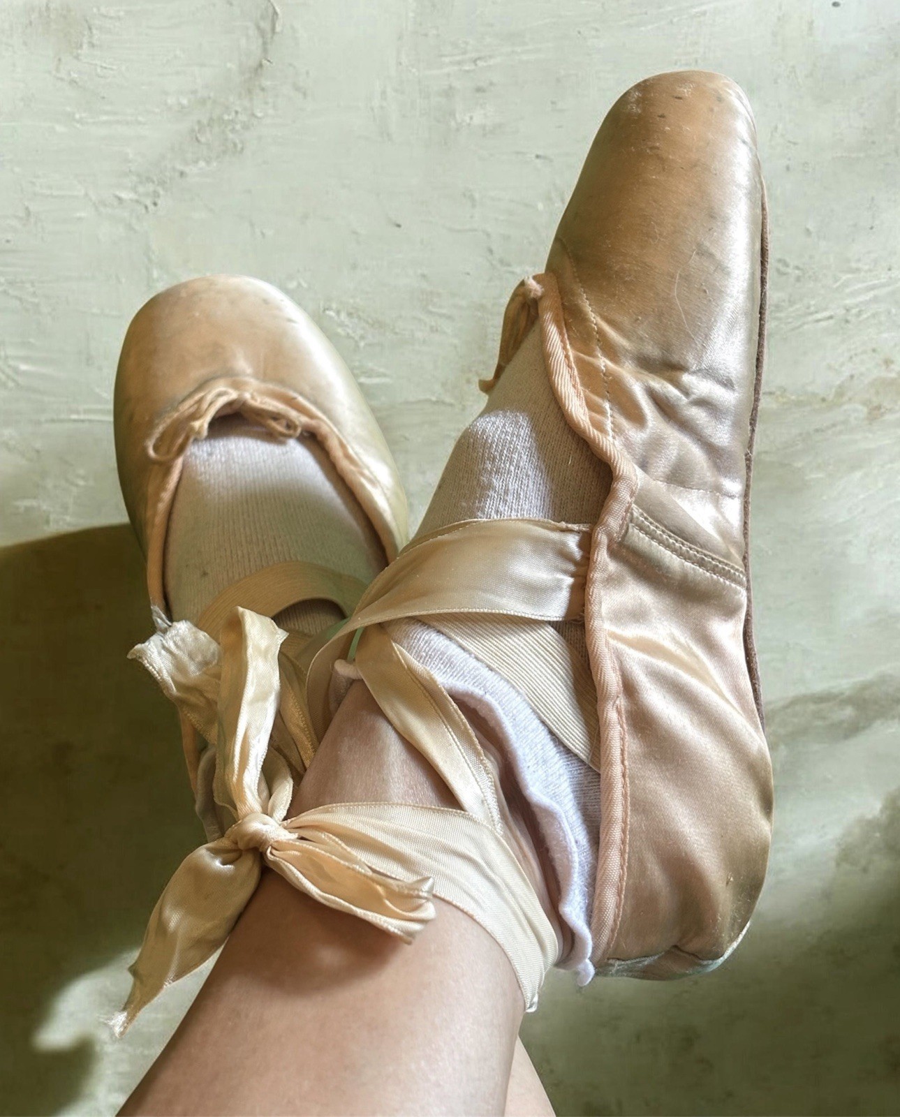 Vintage Dead Ballet Pointe Shoes Great As A Prop!!