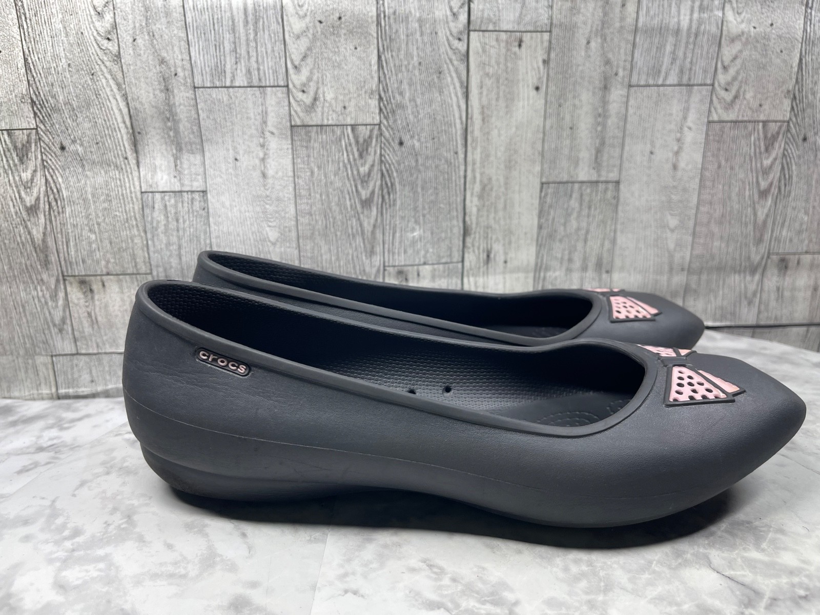 Crocs Lenora Ballet Flats Women 9M Bow Rubber Shoes Black Pink Slip On Loafers