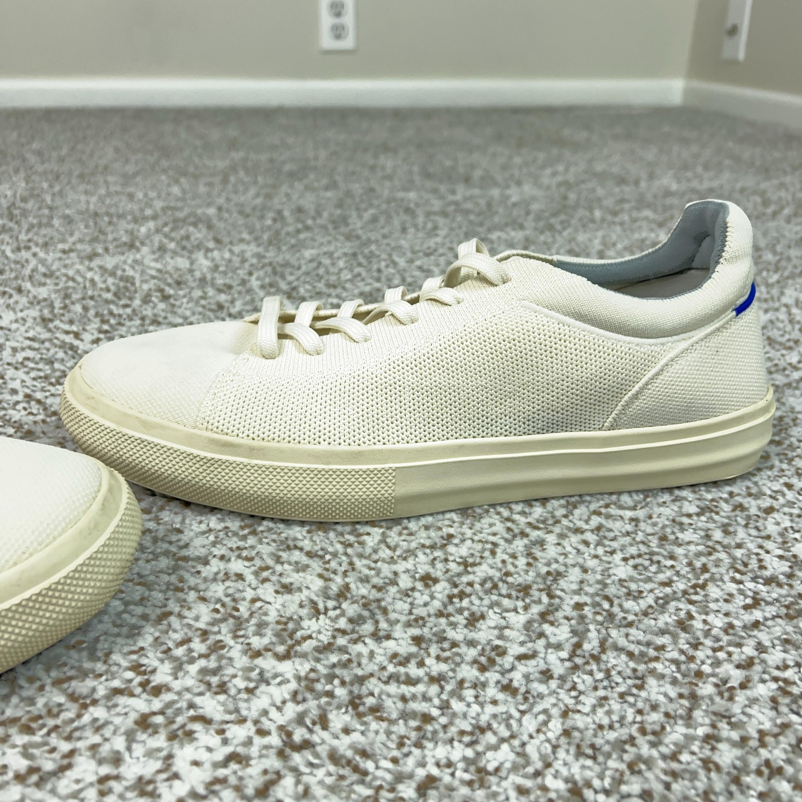 Rothys Shoes Mens Size 11 Cream Ivory Knit Lace Up RS02 Sneakers Rubber Sole