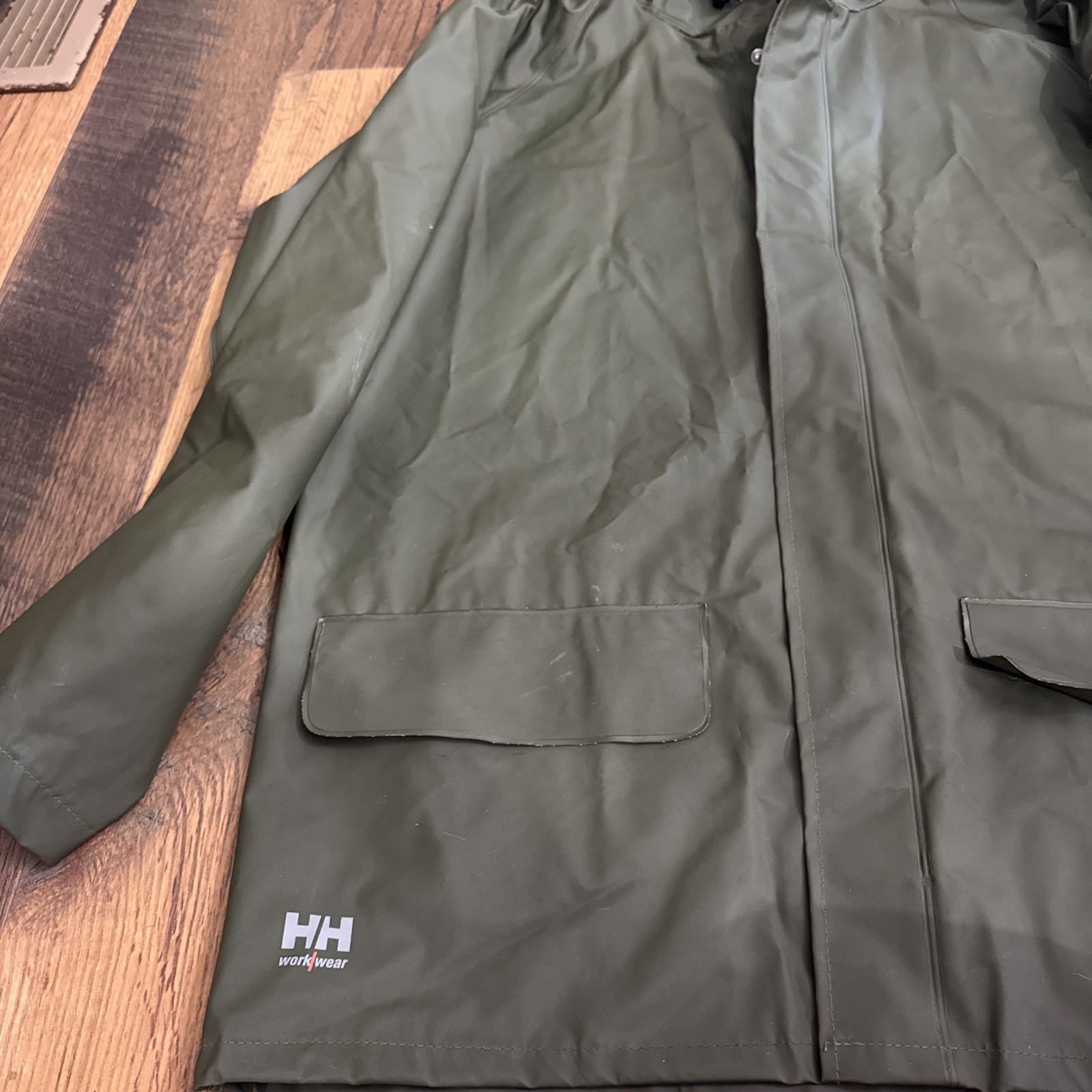 Helly Hansen Jacket Mens L Green Hooded Workwear Rain Coat Waterproof PVC