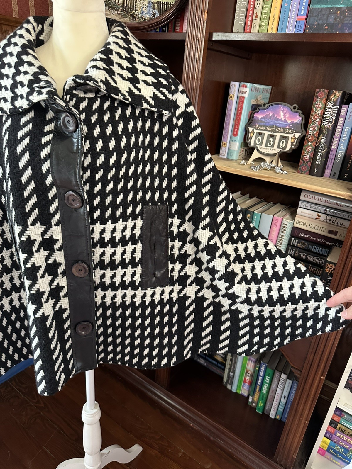 Vintage Mackage Wool Button Houndstooth Coat Black & White Size G/L – No Belt