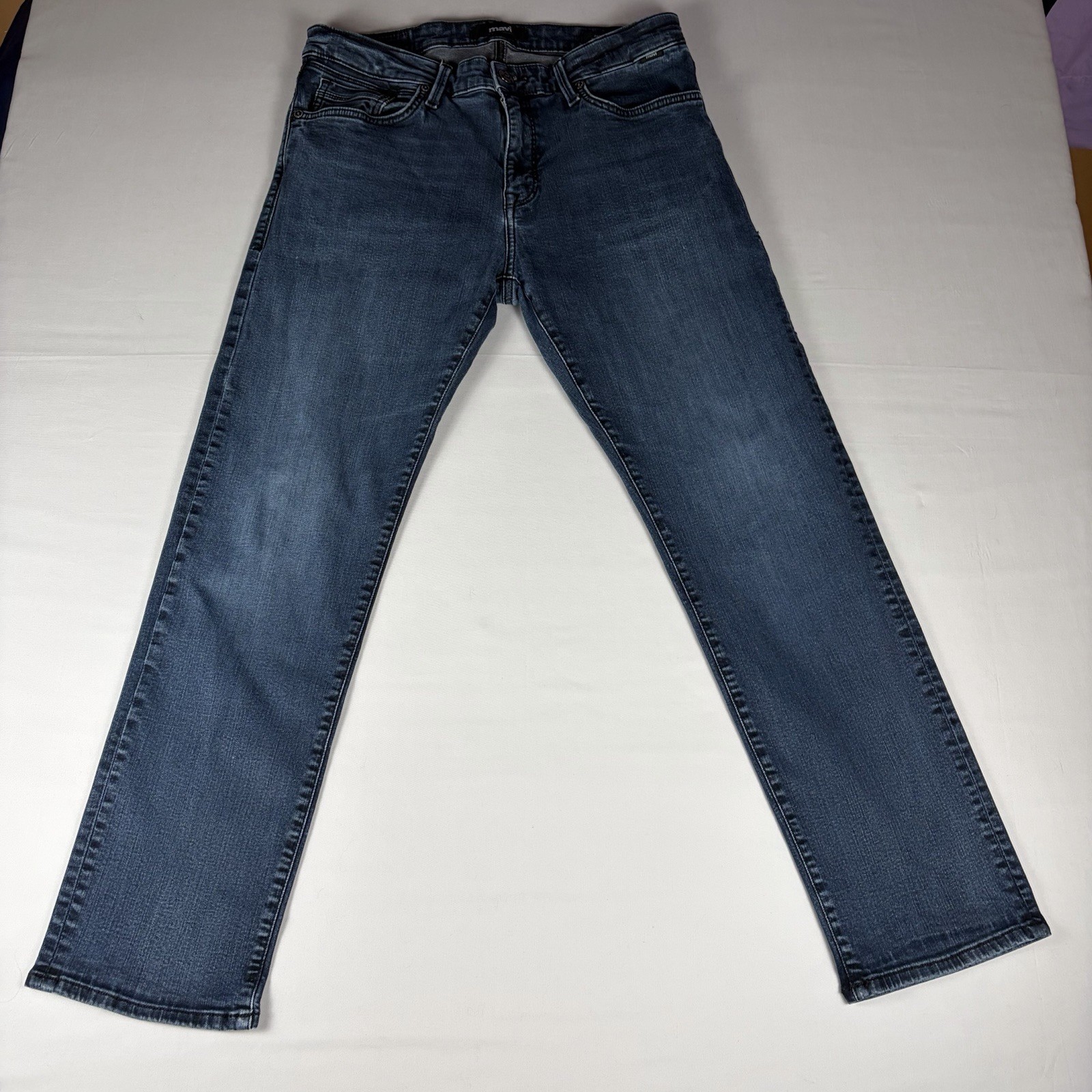 Mavi Zach Straight Leg Jeans Mens 34×30 Stretch Blue Denim Medium Wash EUC Faded