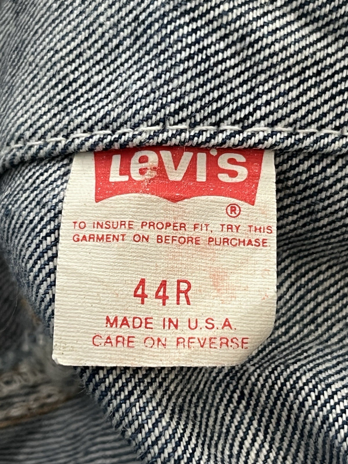 Vintage 90s Levi Type 3 Dark Wash Men’s Size Large Made In USA Denim Trucker L