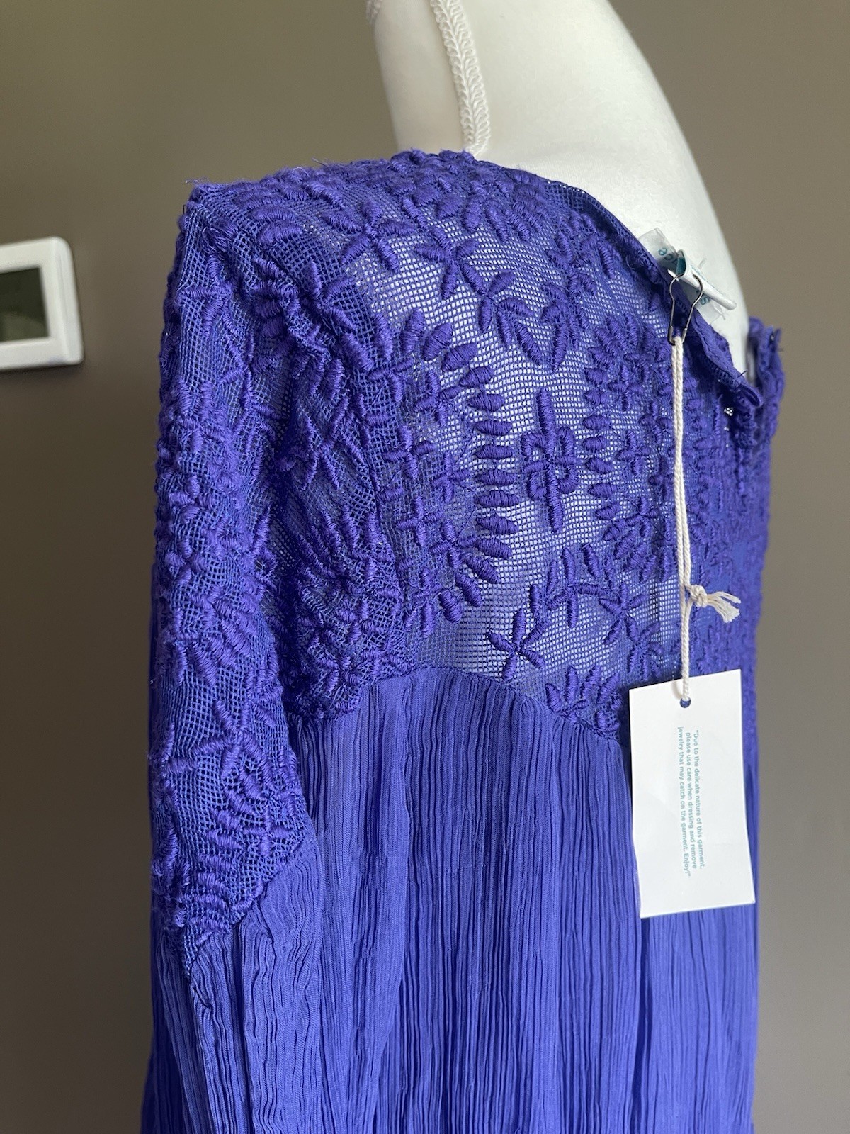 Sundance Woman’s Embroidered Long Ruffle Purple NWT Chiffon Maxi Dress Medium