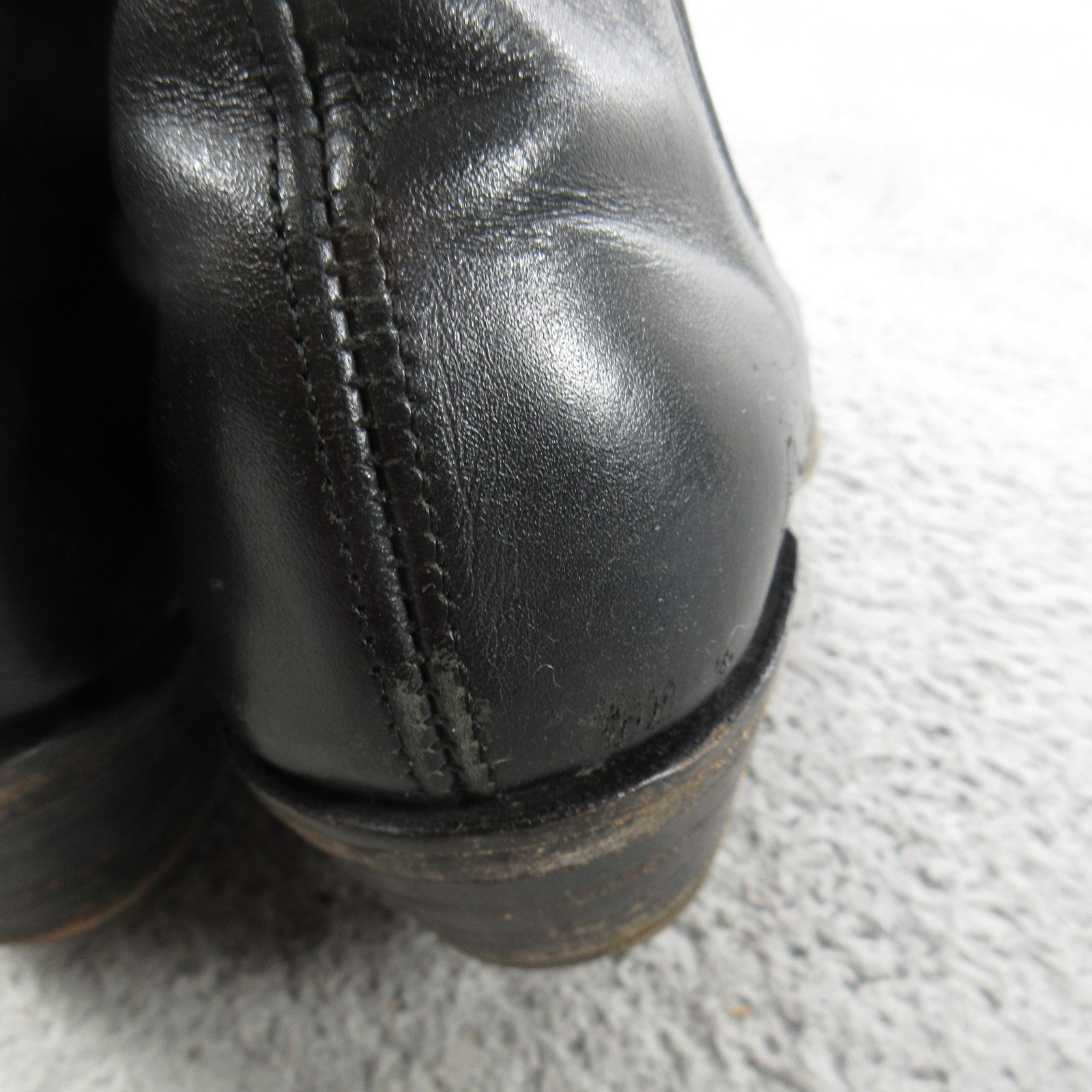 R.M. Williams Chelsea Boots Mens Size 9.5 Black Leather Pull On Ankle Casual