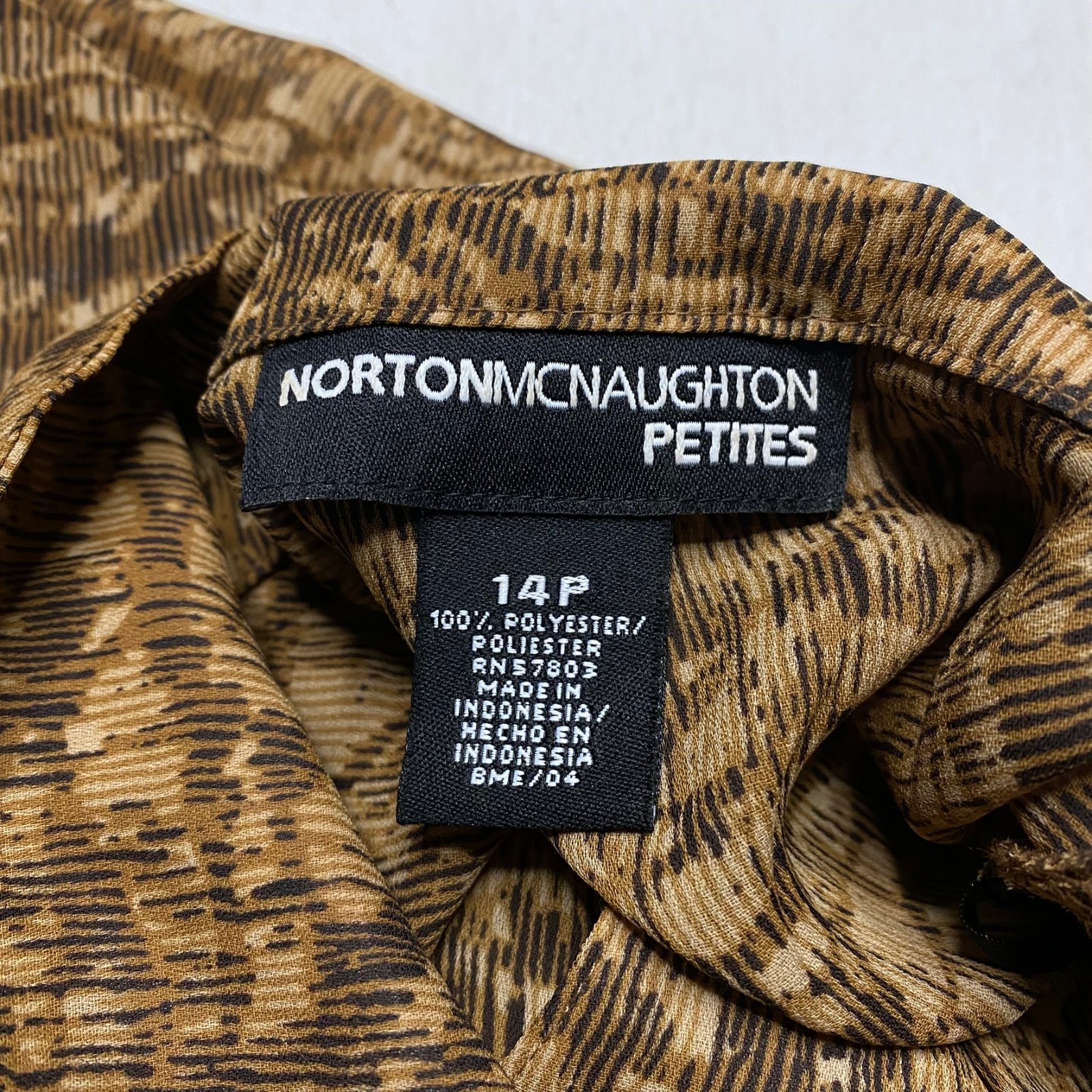 Norton McNaughton Petites Top sz 14P Brown Dark Academia Quiet Luxury QW58