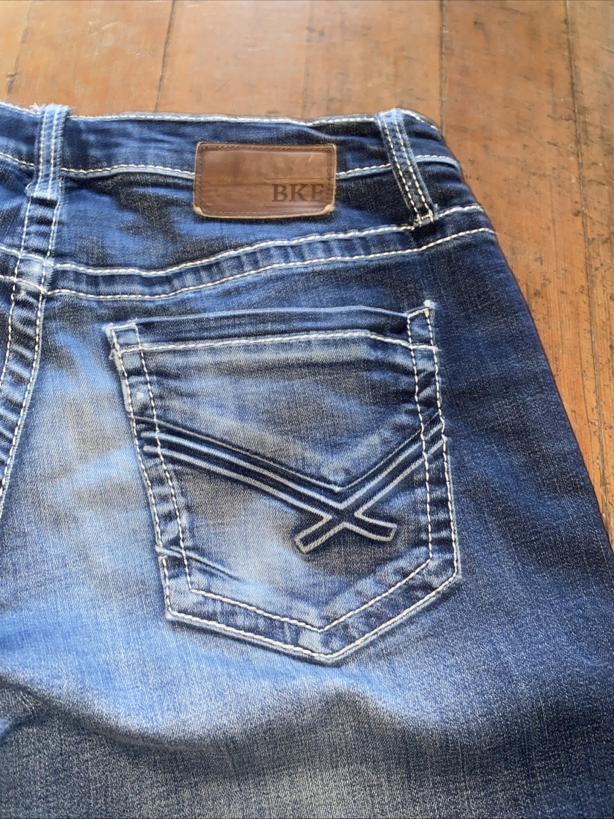 BKE Buckle Jake Mens 34×33 Thick Stitch Blue Denim Jeans Whiskers Stretch