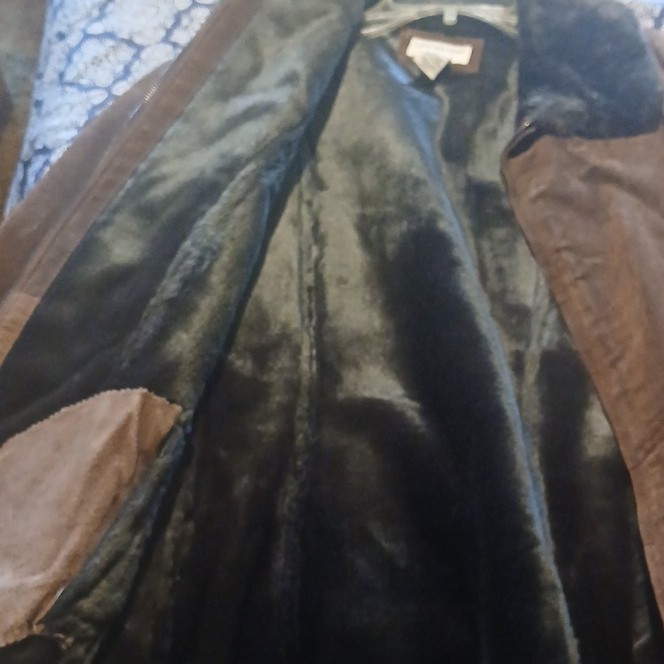 Covington Brown Leather Jacket Faux Fur Trim Collar Full Zip Lined Pockets L/G