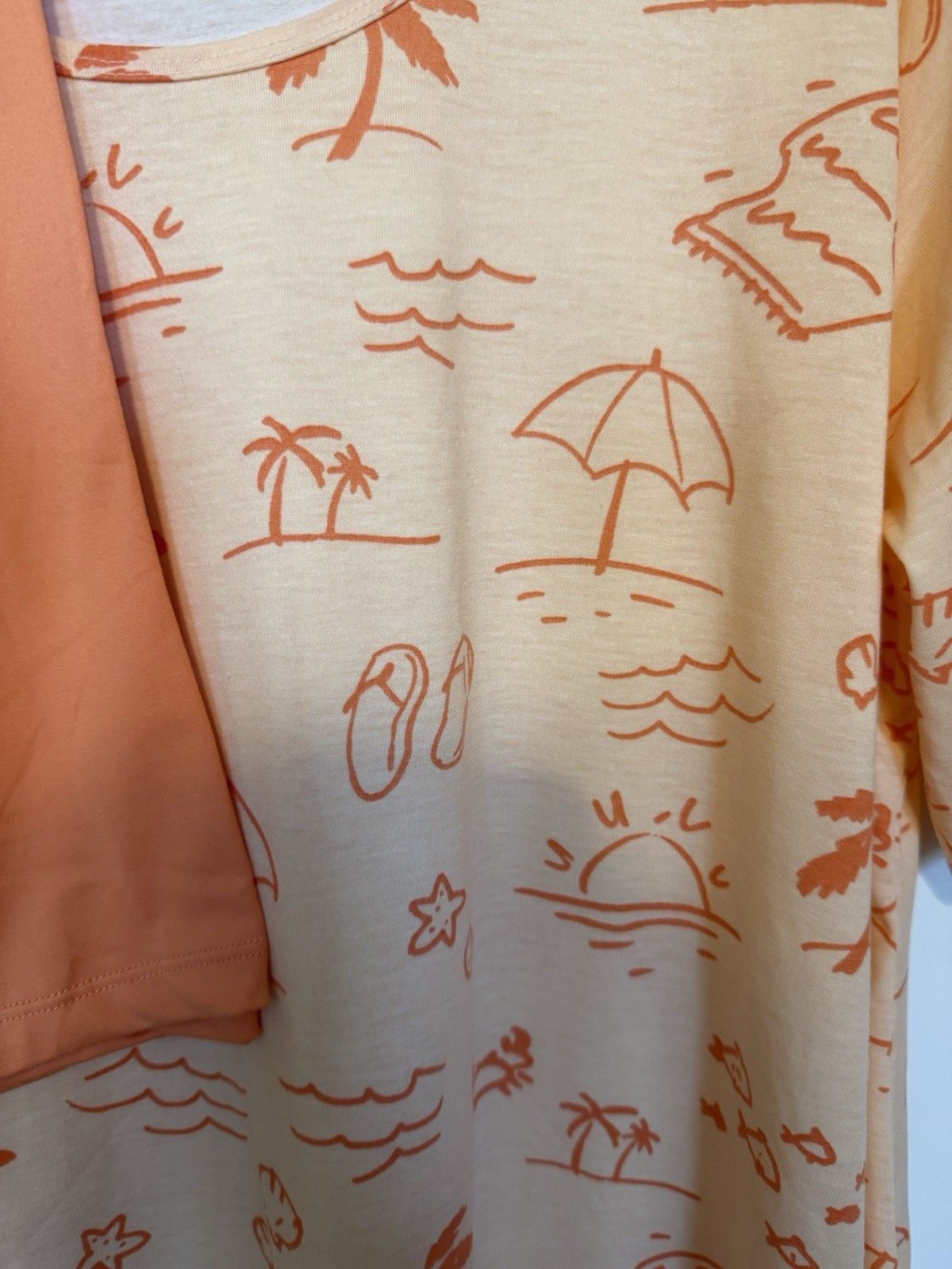 NWOT Beach /Summer Print LuLaRoe XL Perfect Tee Top And Matching TC Leggings