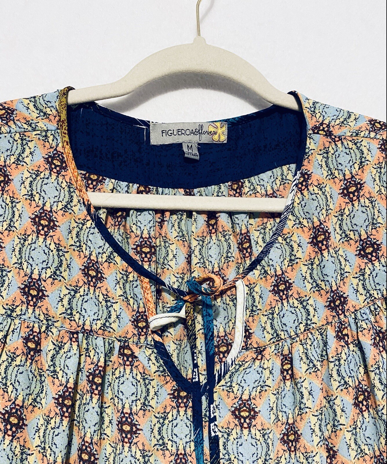 Figueroa Flower Top Womens Medium Peasant Bell Sleeves Tie Neck Flowy Boho