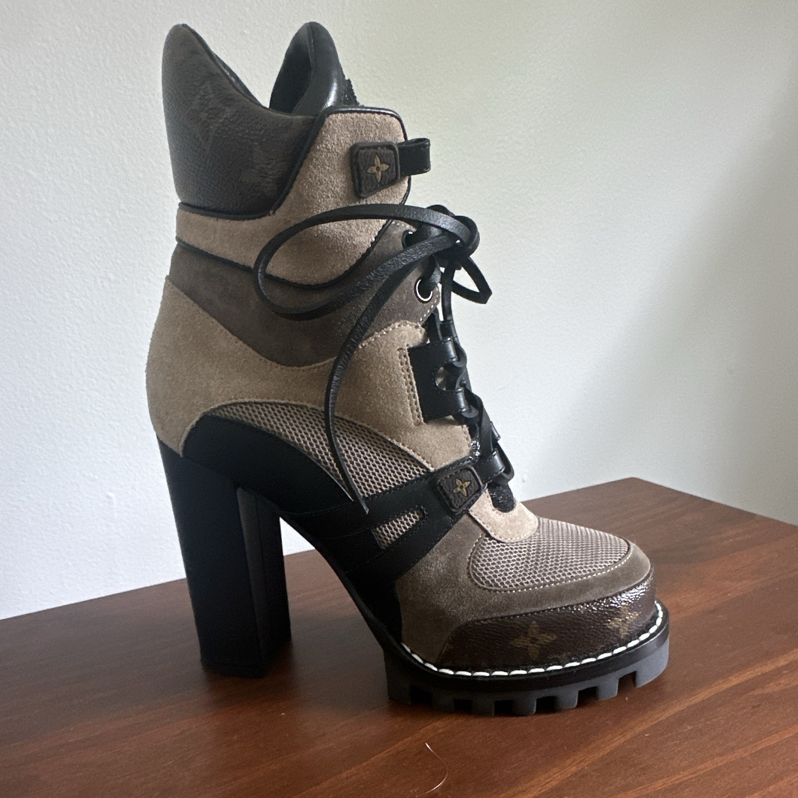 Louis Vuitton Star Trail Boot – Size 39